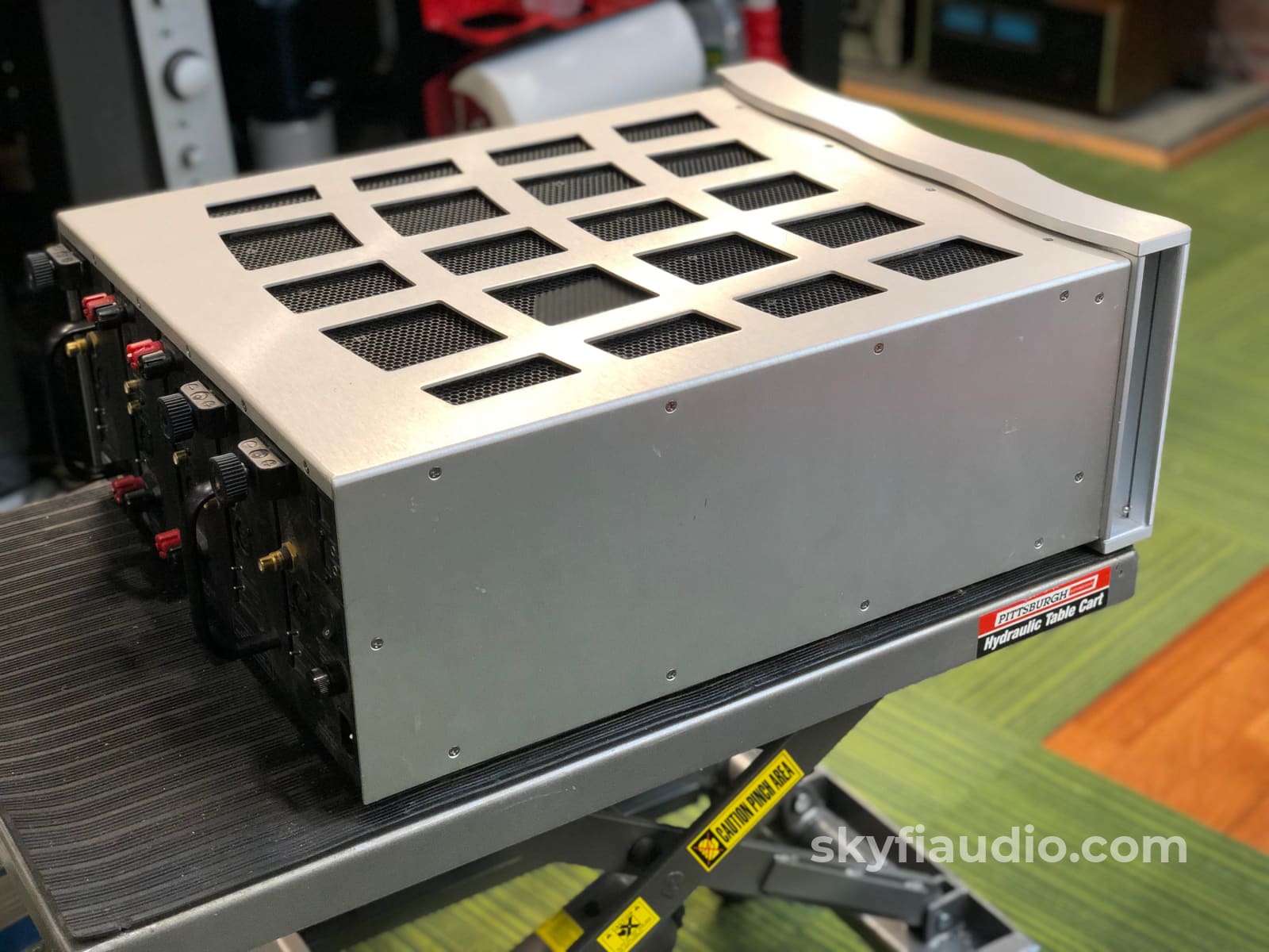 Theta Dreadnaught High Current 7 Channel Theater Amplifier