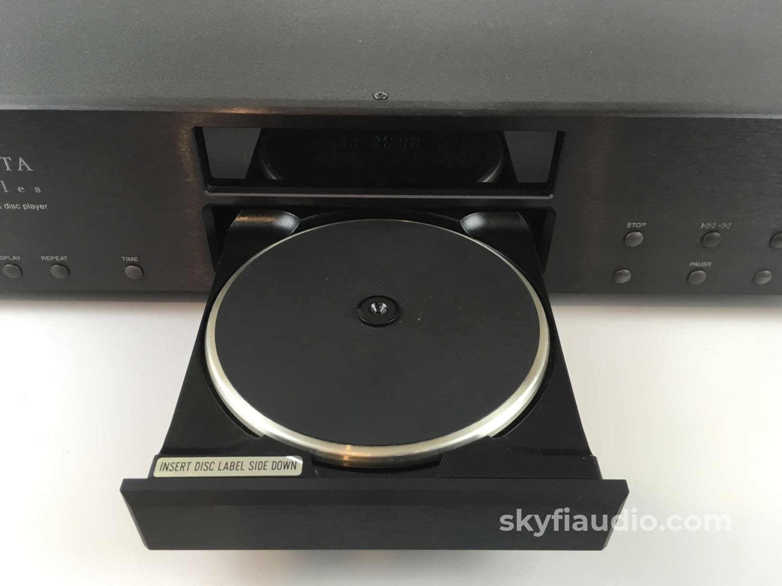 Theta Miles Cd Player With Inverted Platter System + Digital