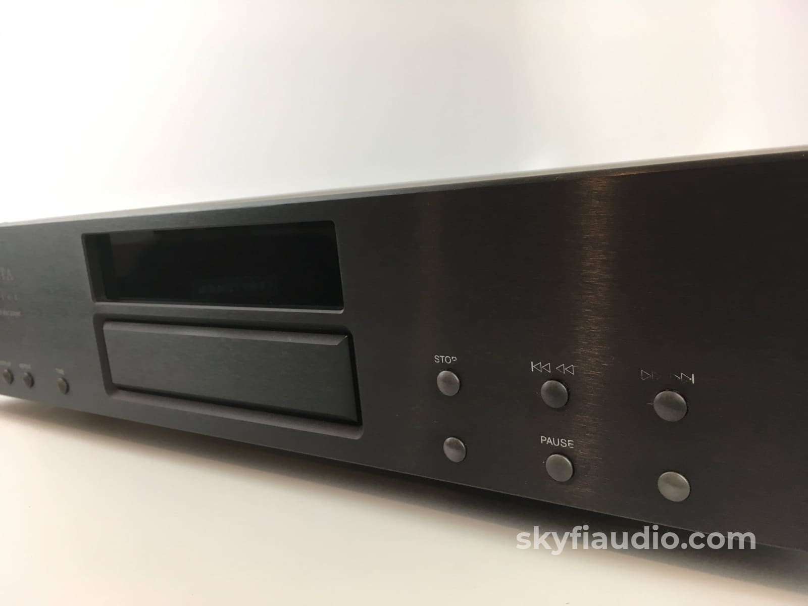 Theta Miles Cd Player With Inverted Platter System + Digital