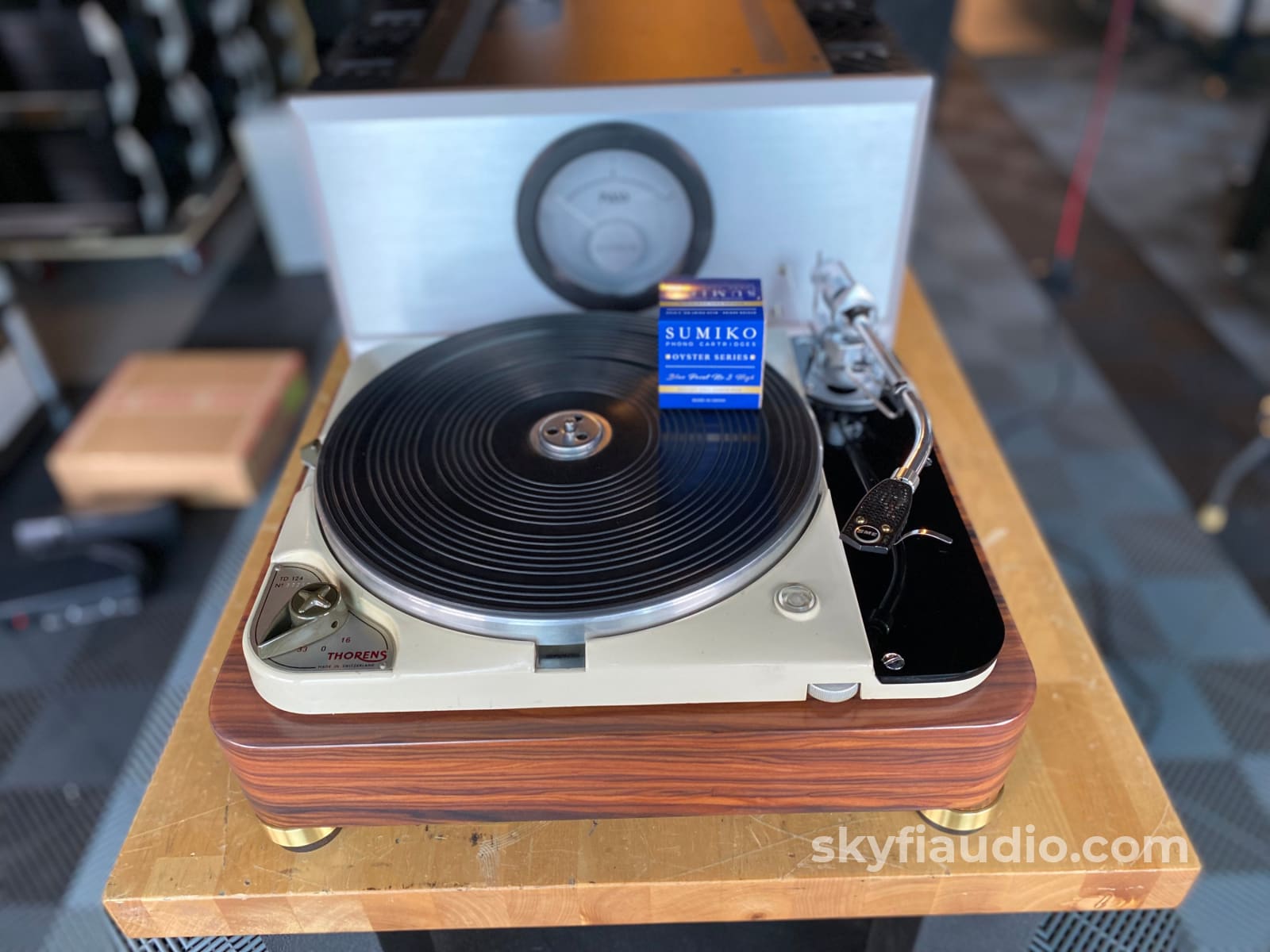 Thorens Td-124 Skyfi Custom Turntable W/Sme Tonearm And New Walnut Plinth