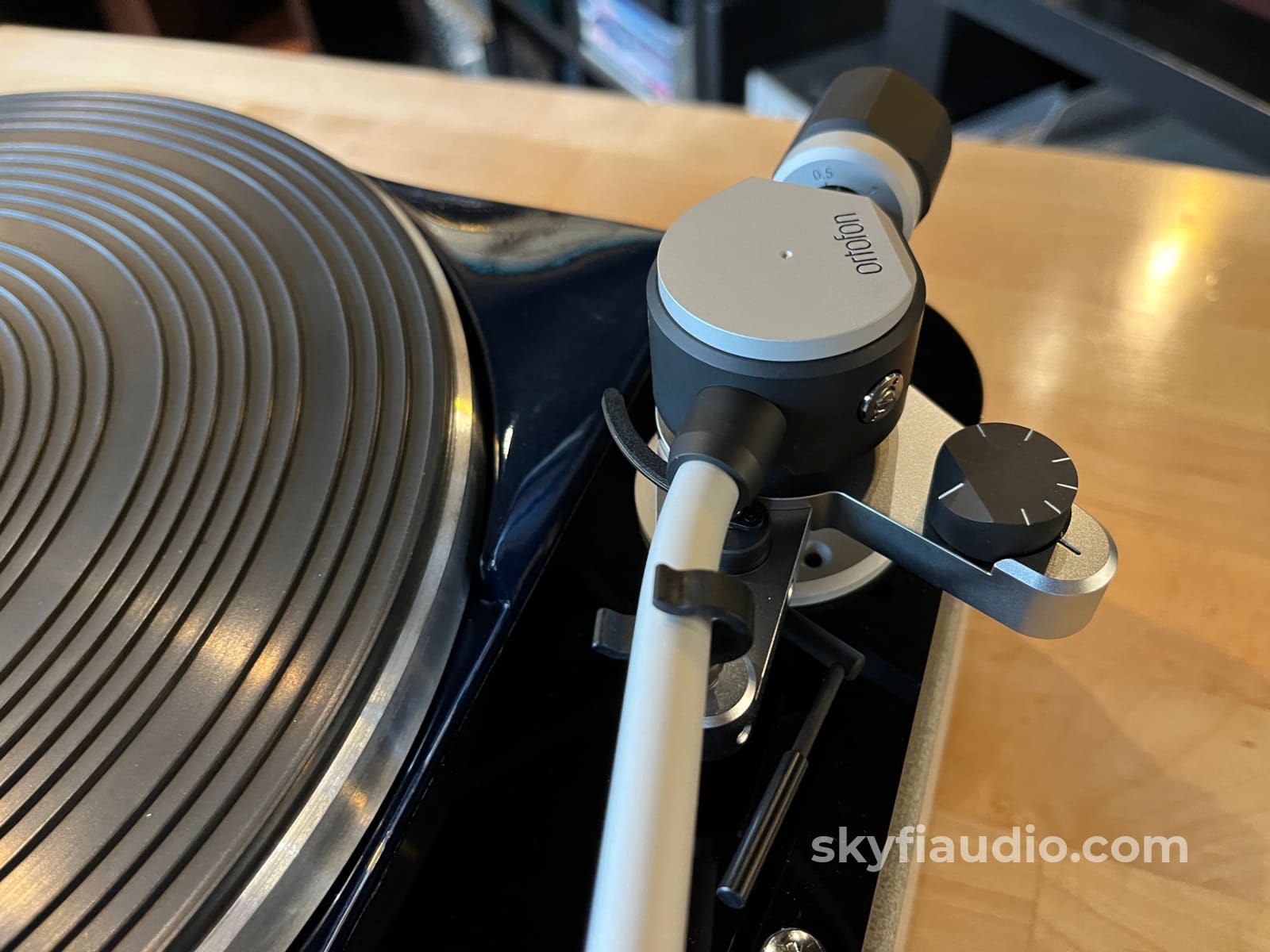 Thorens TD-124 Turntable W/ - Concrete Plinth and New Lyra Delos MC Phono Cartridge Turntable