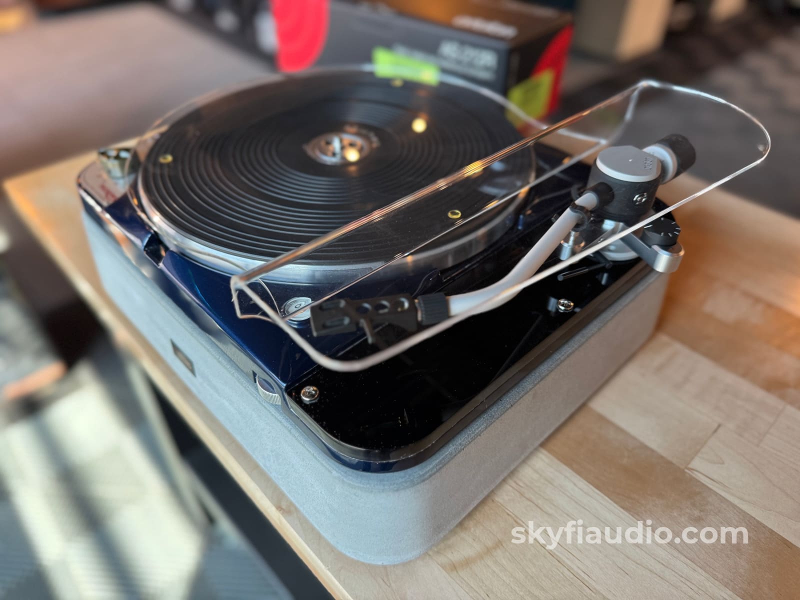 Thorens TD-124 Turntable W/ - Concrete Plinth and New Lyra Delos MC Phono Cartridge Turntable