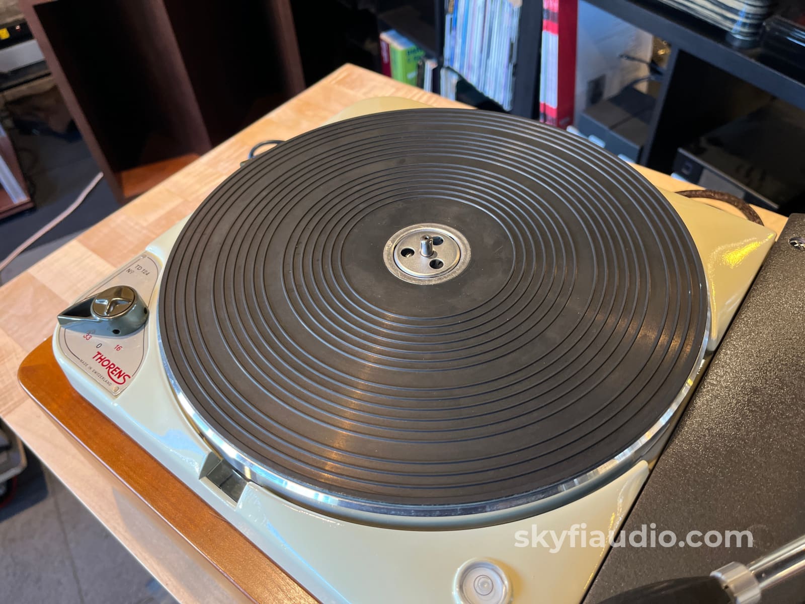 Thorens TD-124 Turntable W/ SME Arm and Ortofon GTX E SPU Cartridge - Custom Solid Wood Plinth - Turntable