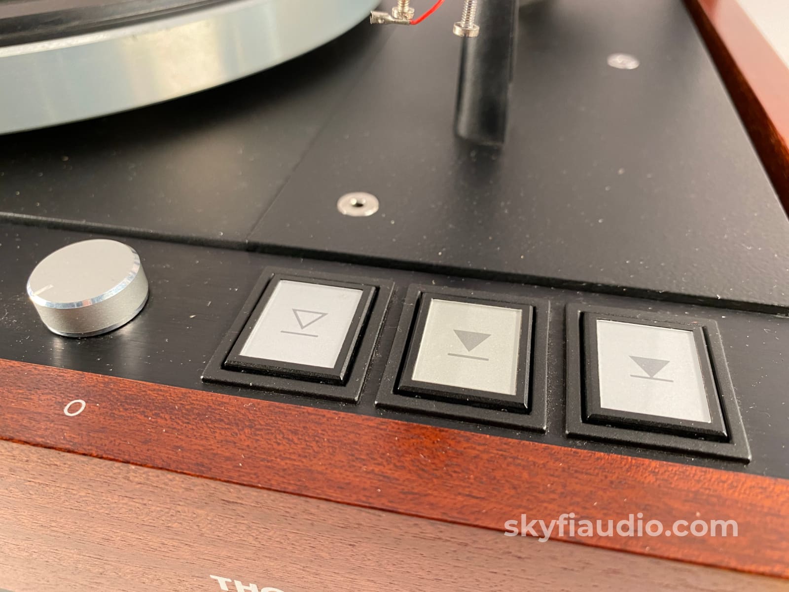 Thorens Td 126 Mkiii Belt Drive Turntable With New Sumiko Blue Point No. 2