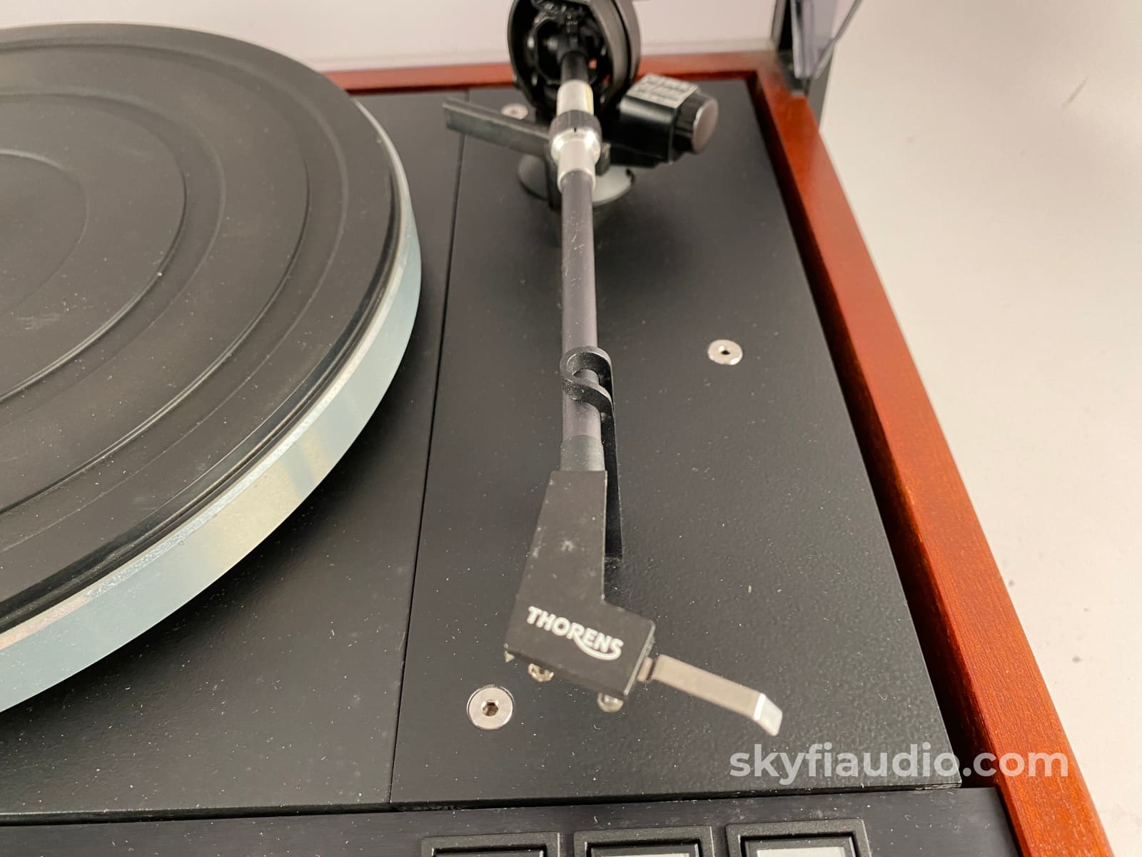 Thorens Td 126 Mkiii Belt Drive Turntable With New Sumiko Blue Point No. 2