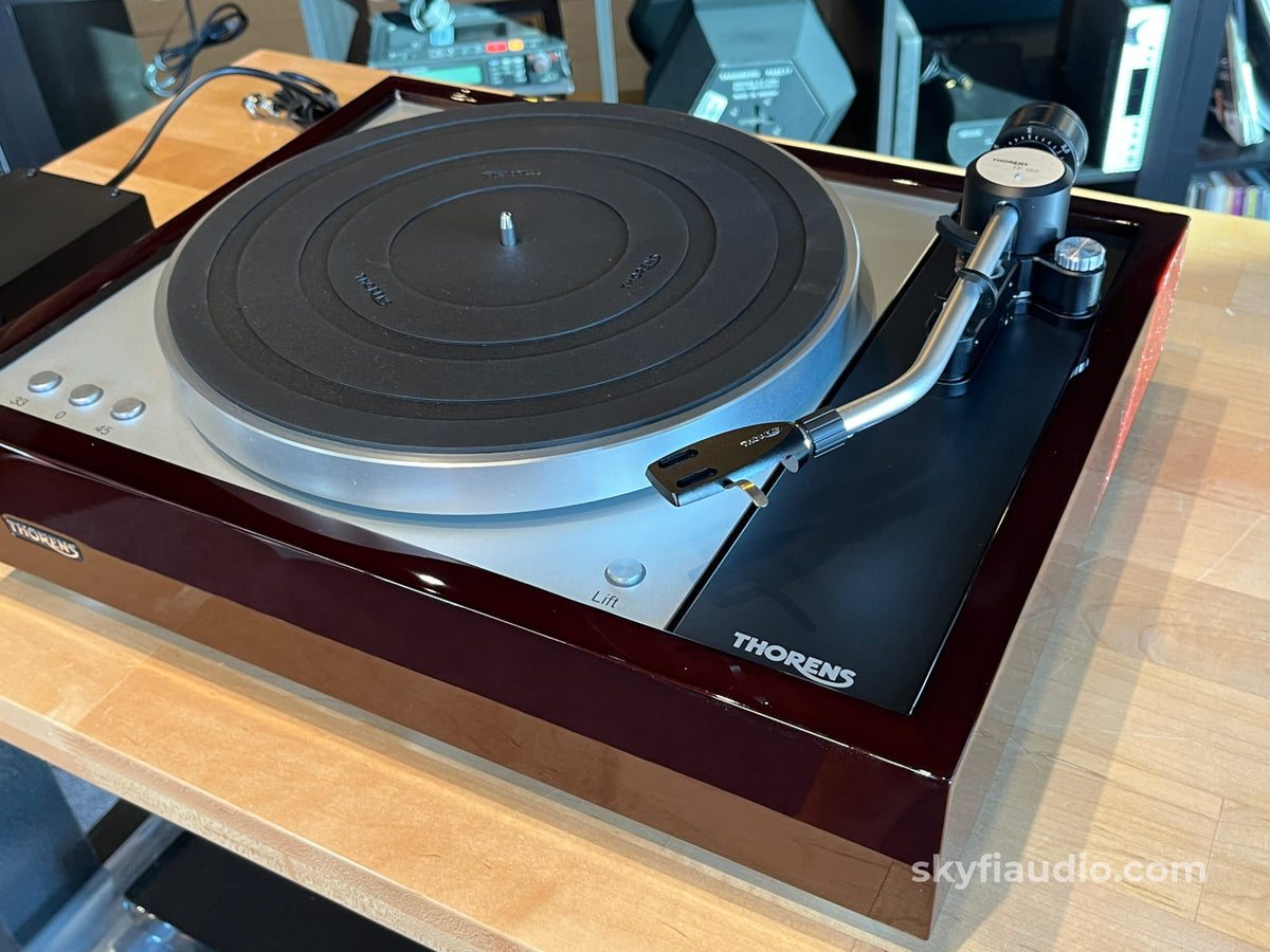Thorens TD 1601 Turntable W/ New Hana ML Cartridge - Open Box - Turntable