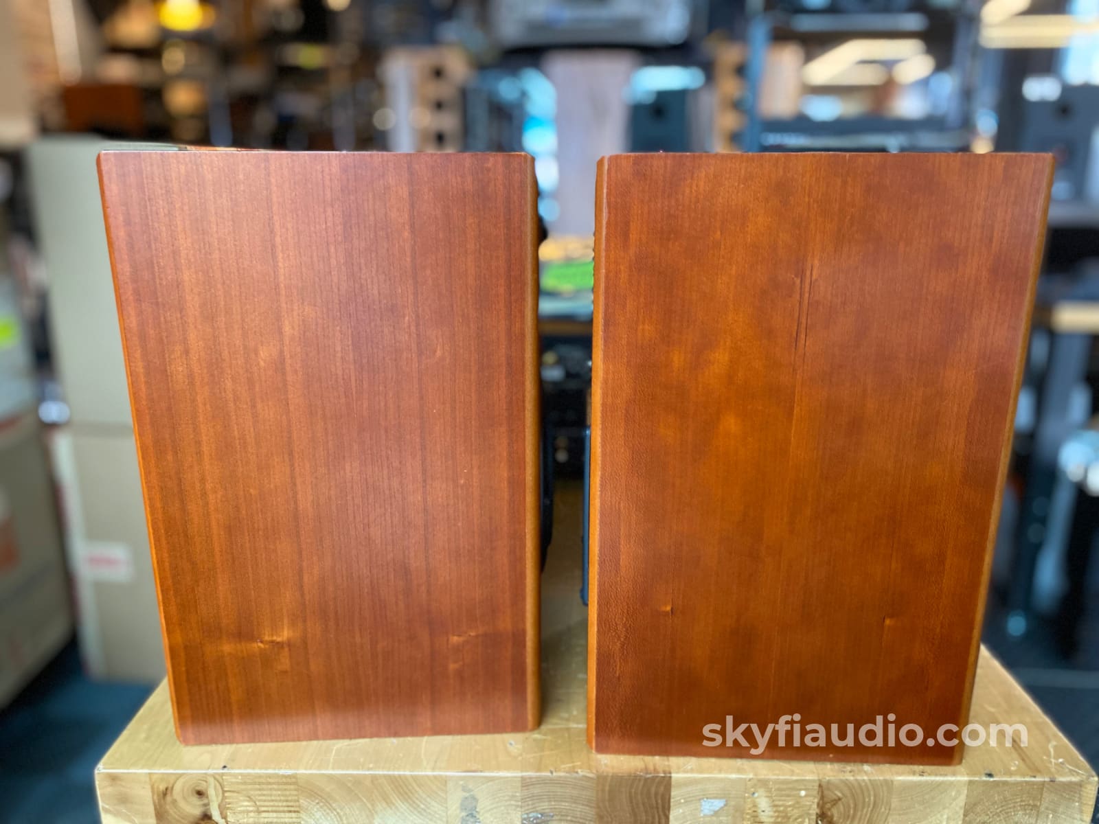 Totem Rainmaker Bookshelf Speakers