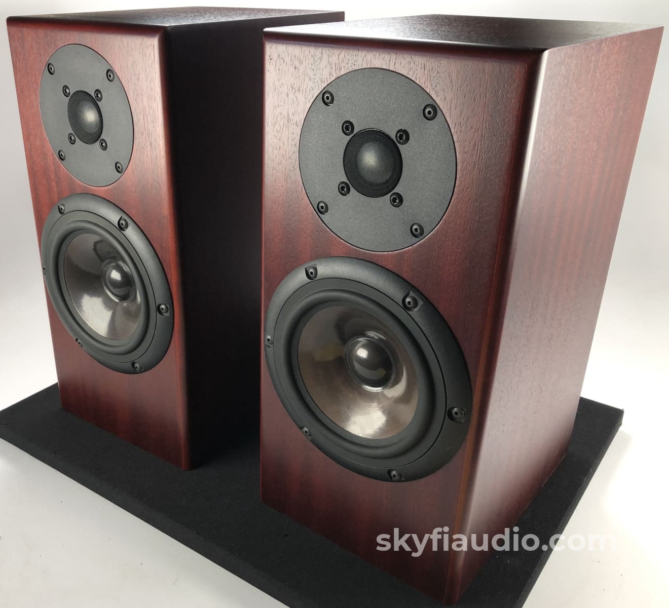 Totem Rainmaker Bookshelf Speakers - Big Sound