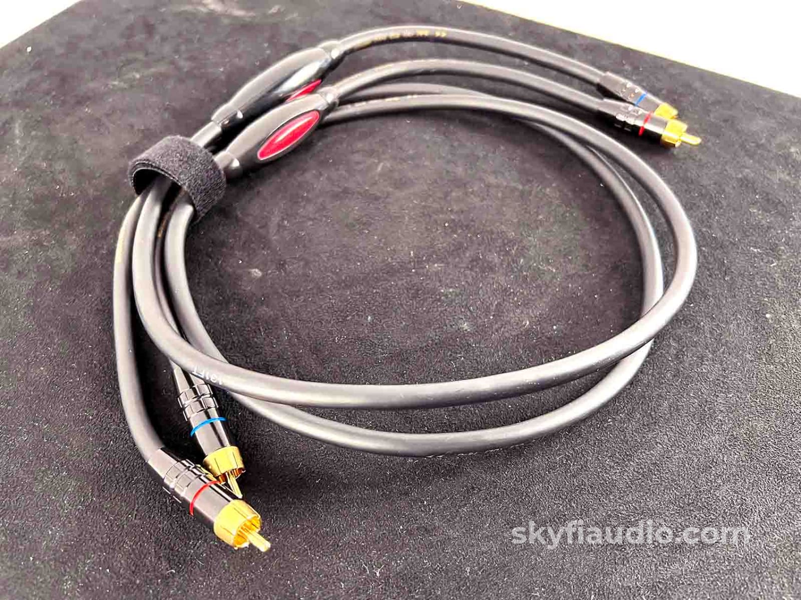 Transparent Musiclink Rca Interconnects (Pair) - 1M Cables