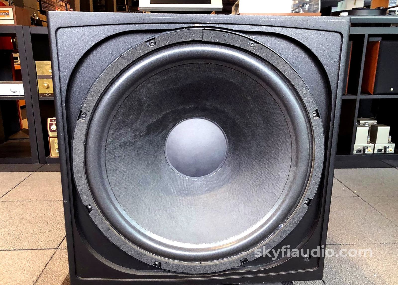 Triad Inroom Powersub Subwoofer - Massive 15 Driver And 300W Amp Thx Certified Speakers