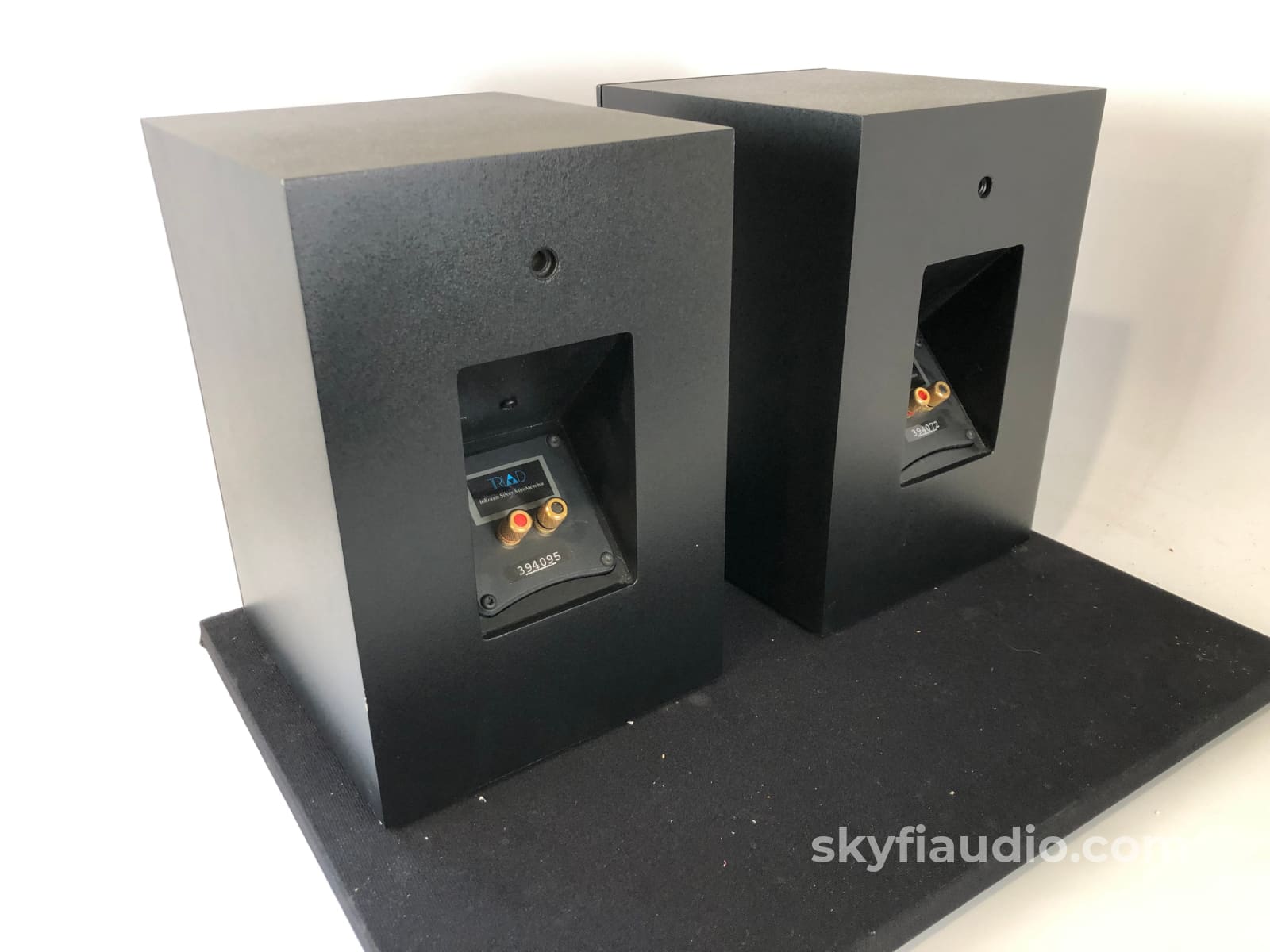 Triad Inroom Silver Minimonitor Bookshelf Speakers