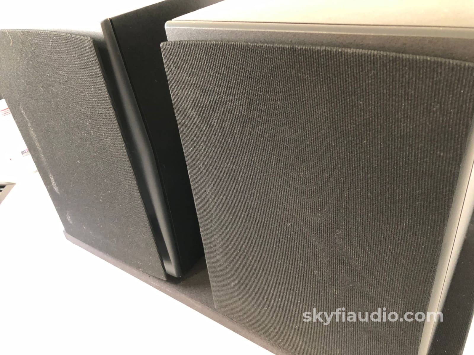 Triad Inroom Silver Minimonitor Bookshelf Speakers