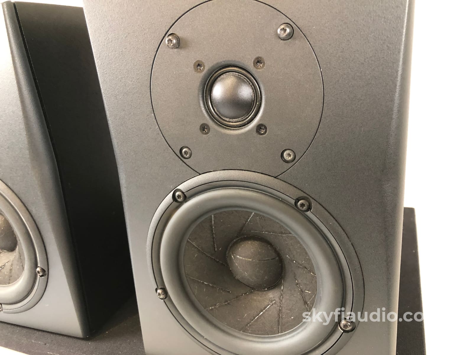 Triad Inroom Silver Minimonitor Bookshelf Speakers