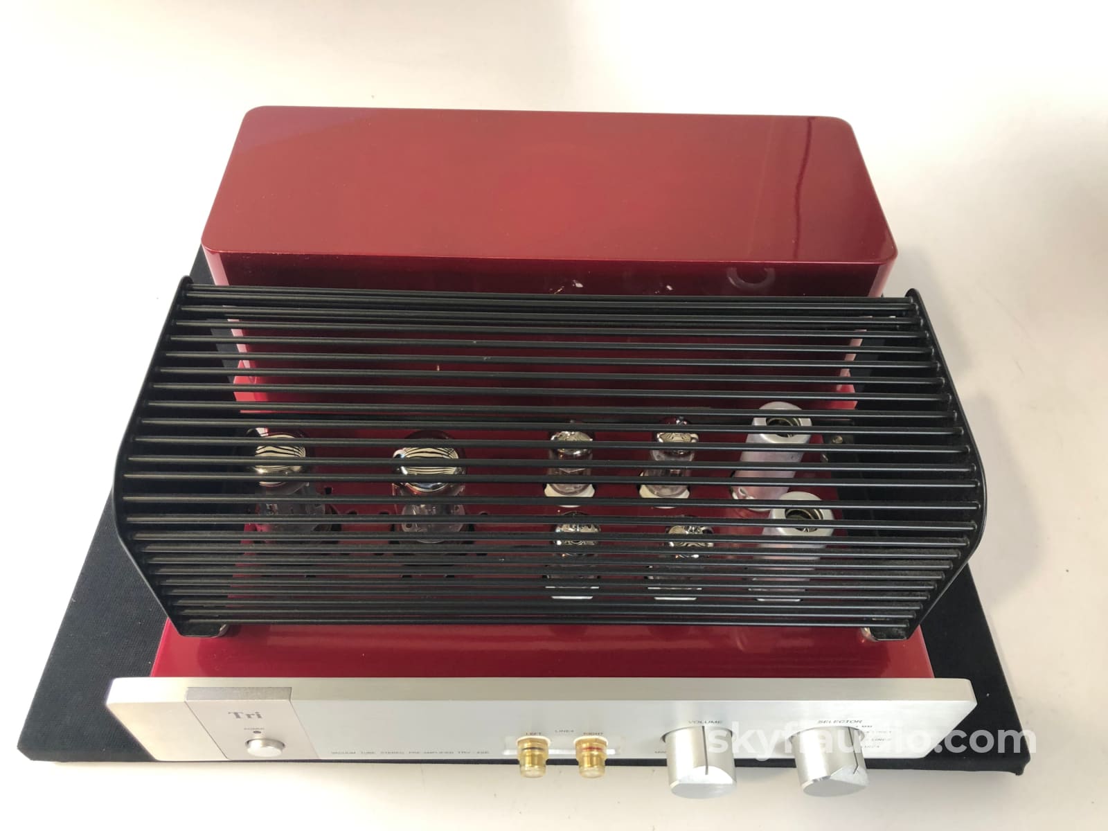 Triode Trv-4Se Tube Stereo Preamplifier With Phono Input