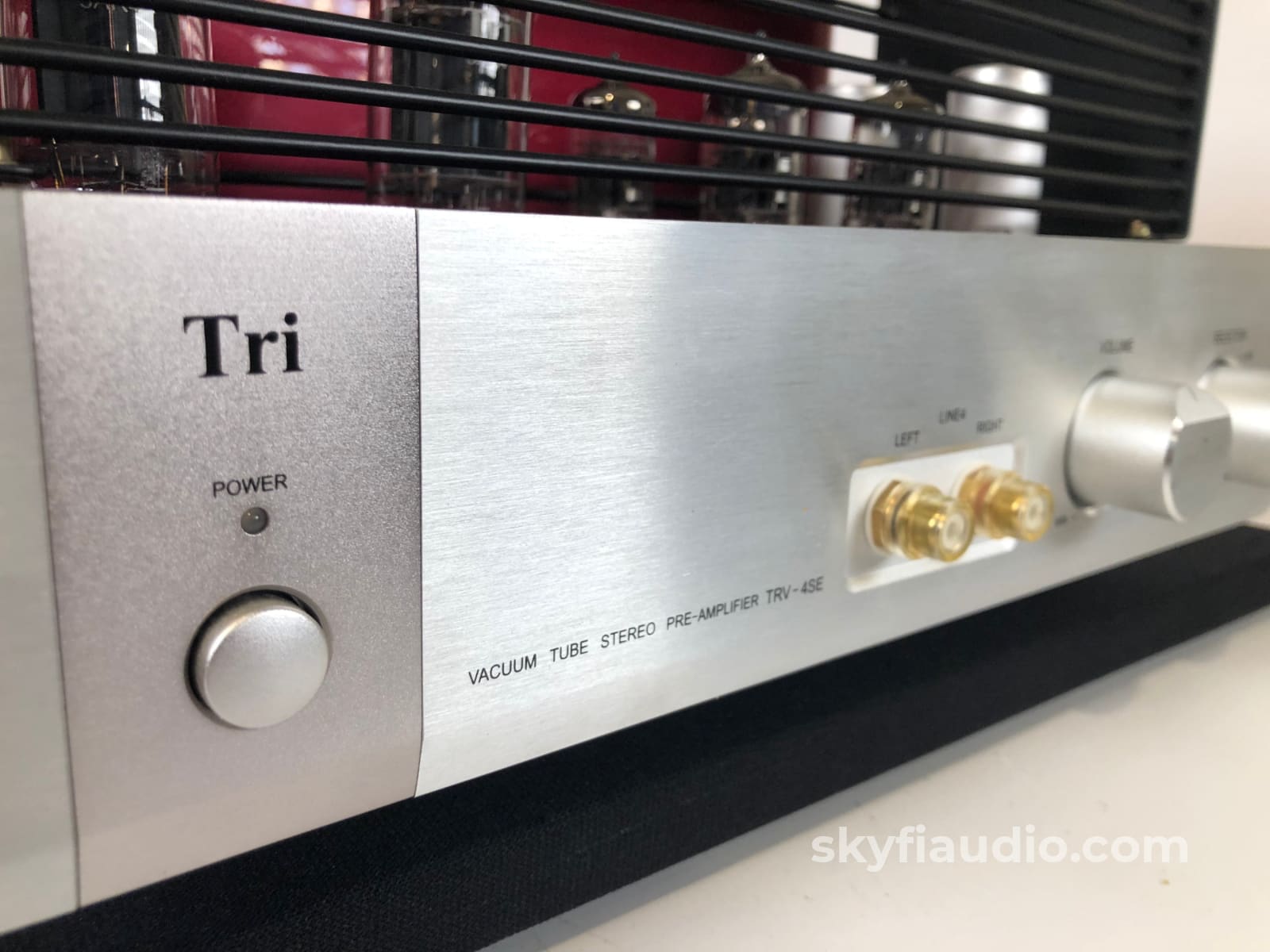 Triode Trv-4Se Tube Stereo Preamplifier With Phono Input