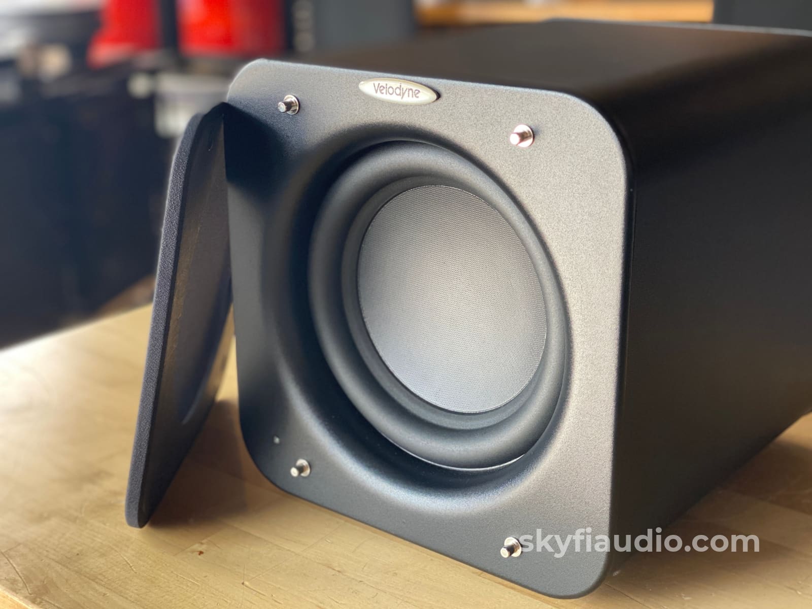 Velodyne Minivee - Compact Powered Subwoofer With 1000W Amp! Speakers
