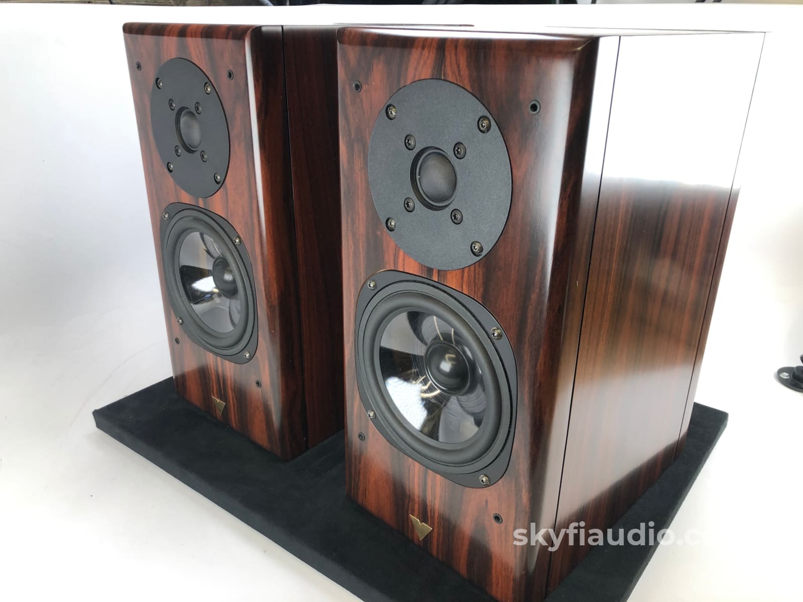 Vienna Acoustics Haydn Speakers - In A Spectacular Finish