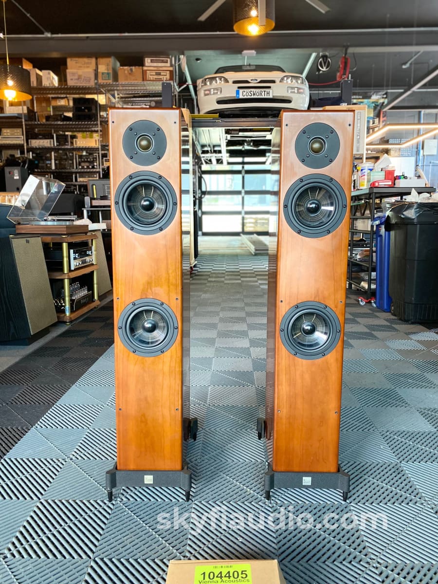 Vienna Acoustics Mozart Grand Speakers in Cherry