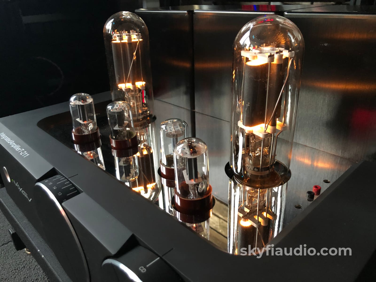 Voxativ T-211 Integrated With Rca Vintage Tubes Amplifier