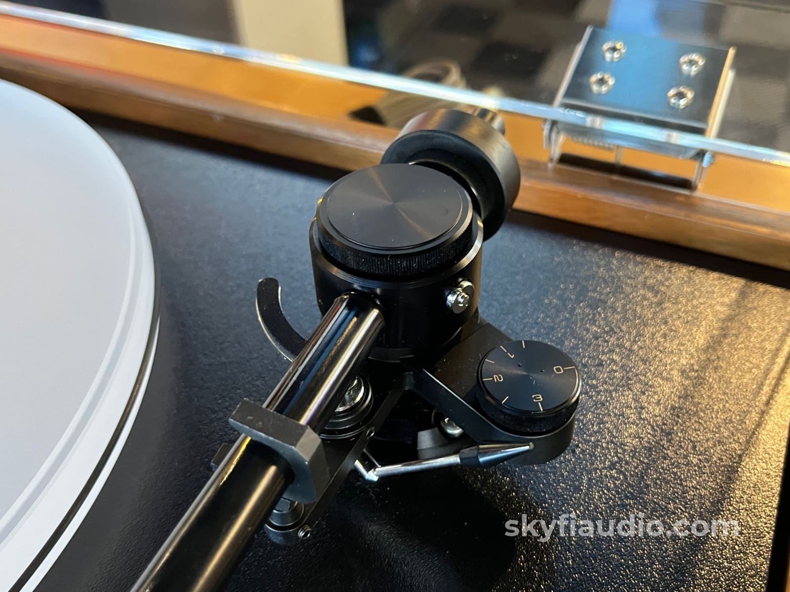 VPI HW-19 Junior Turntable - AudioQuest PT-6 Tonearm - New Ortofon 2M Black MM Cartridge Turntable