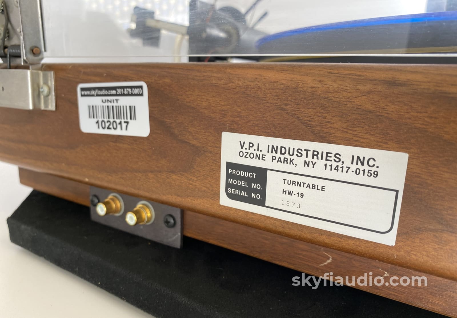 Vpi Hw-19 Turntable With Tangential Tonearm And Pump - In Dark Mahogany With New Sumiko Cartridge
