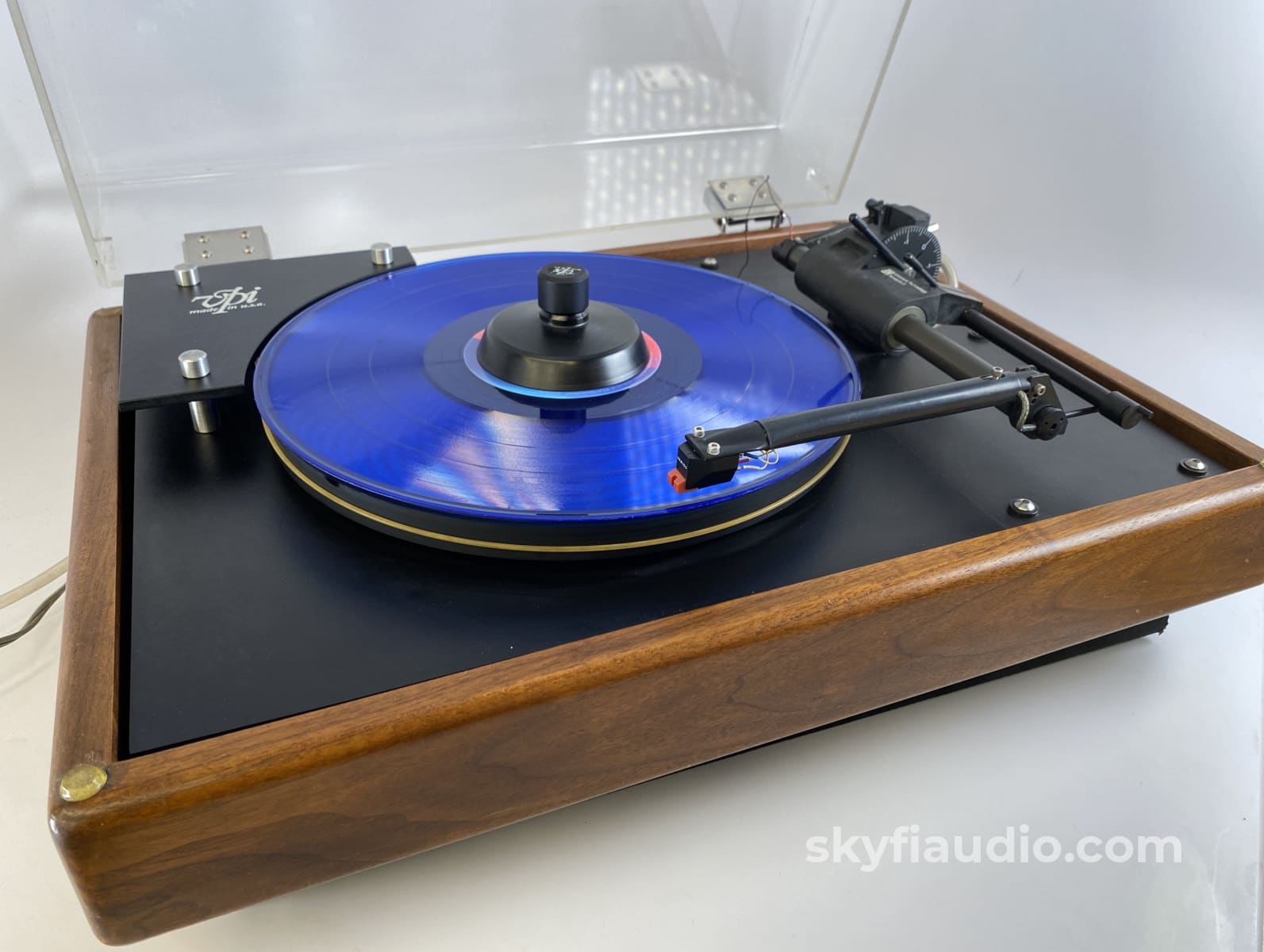 Vpi Hw-19 Turntable With Tangential Tonearm And Pump - In Dark Mahogany With New Sumiko Cartridge