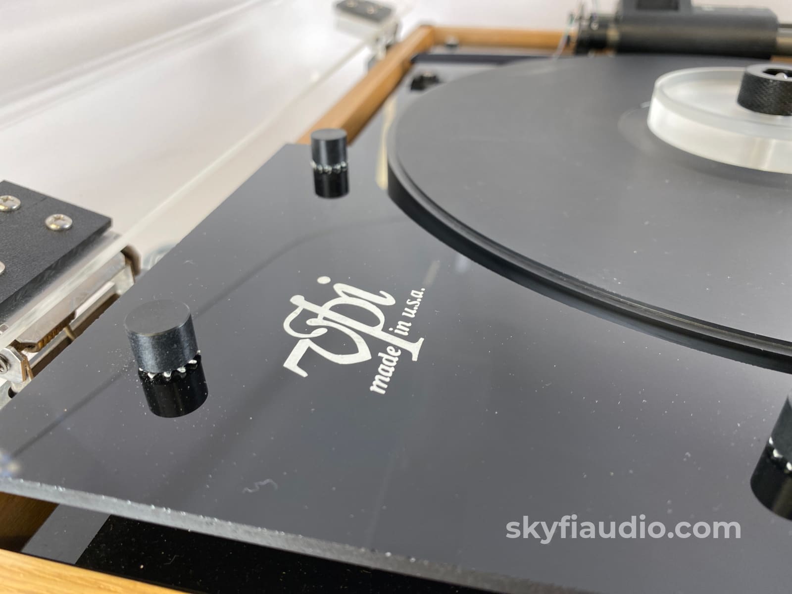 Vpi Hw-19 Turntable With Tangential Tonearm And Pump - In Light Oak With New Sumiko Cartridge