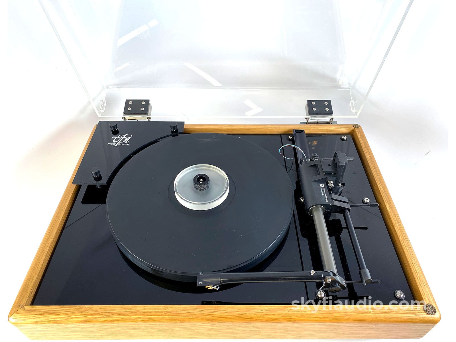 VPI HW-19 Turntable with Tangential Tonearm and Pump - In Light Oak Wi
