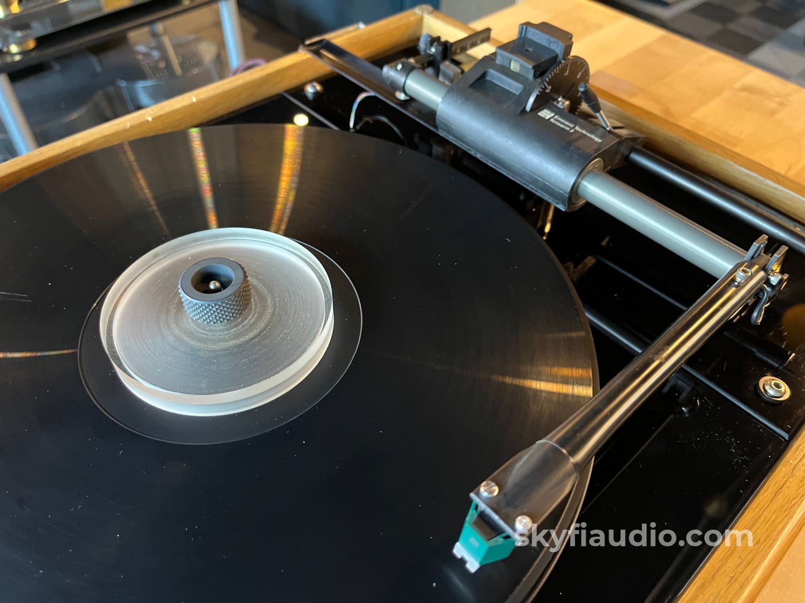 VPI HW-19 Vintage Turntable - W/ Element Technology Arm + Hana EH Cartridge Turntable