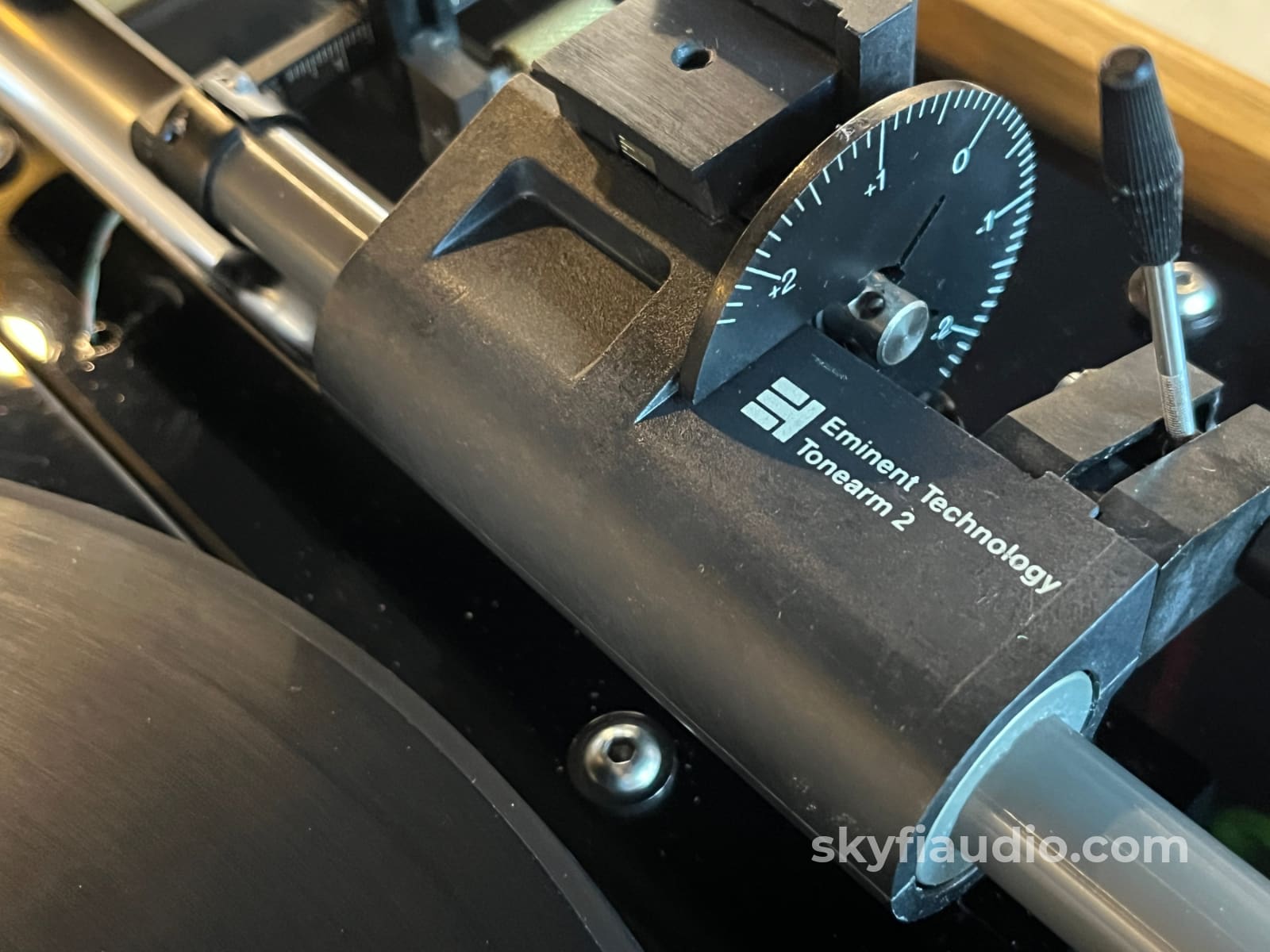 VPI HW-19 Vintage Turntable - W/ Element Technology Arm + Hana EH Cartridge Turntable