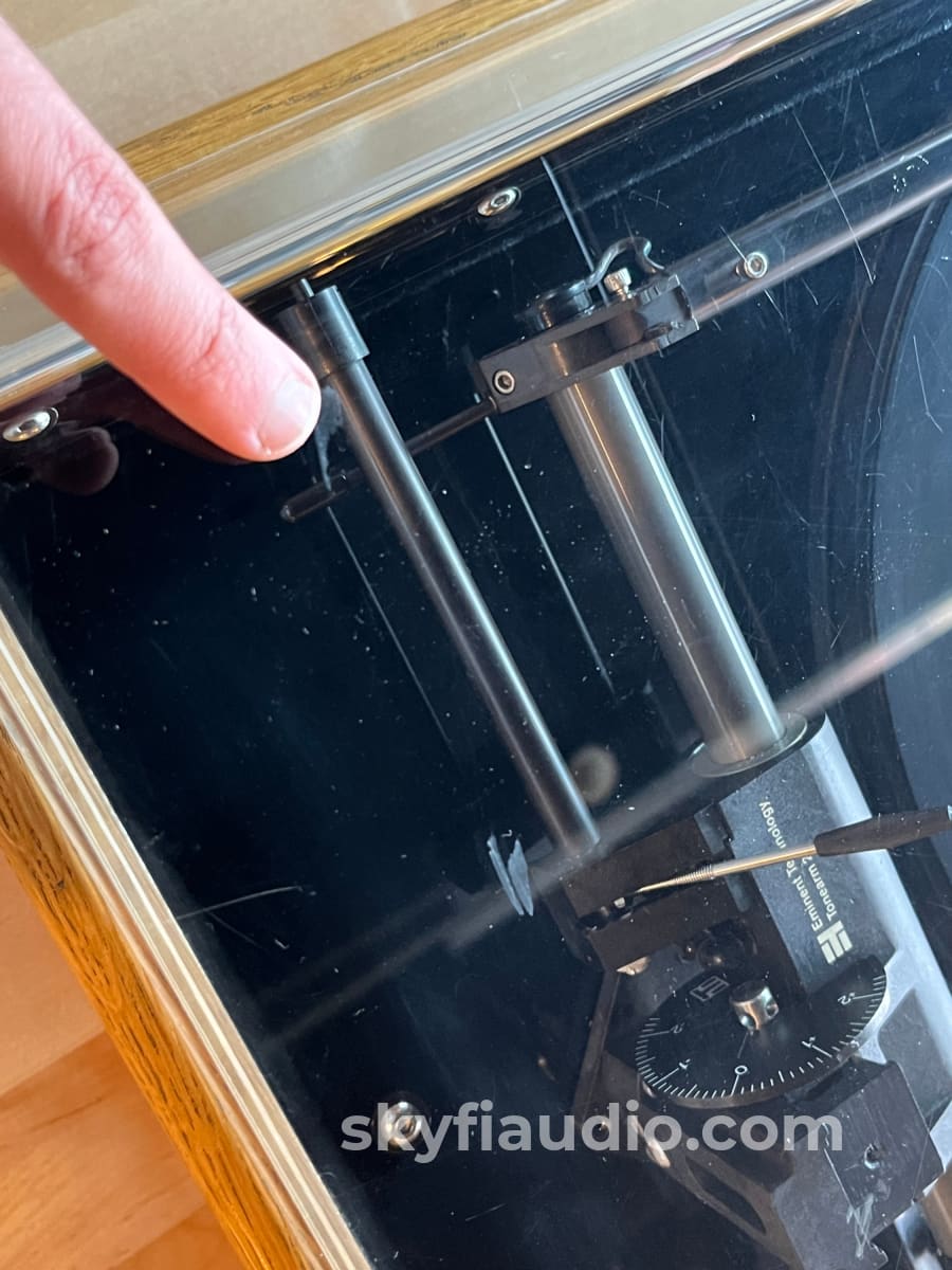 VPI HW-19 Vintage Turntable - W/ Element Technology Arm + Hana EH Cartridge Turntable