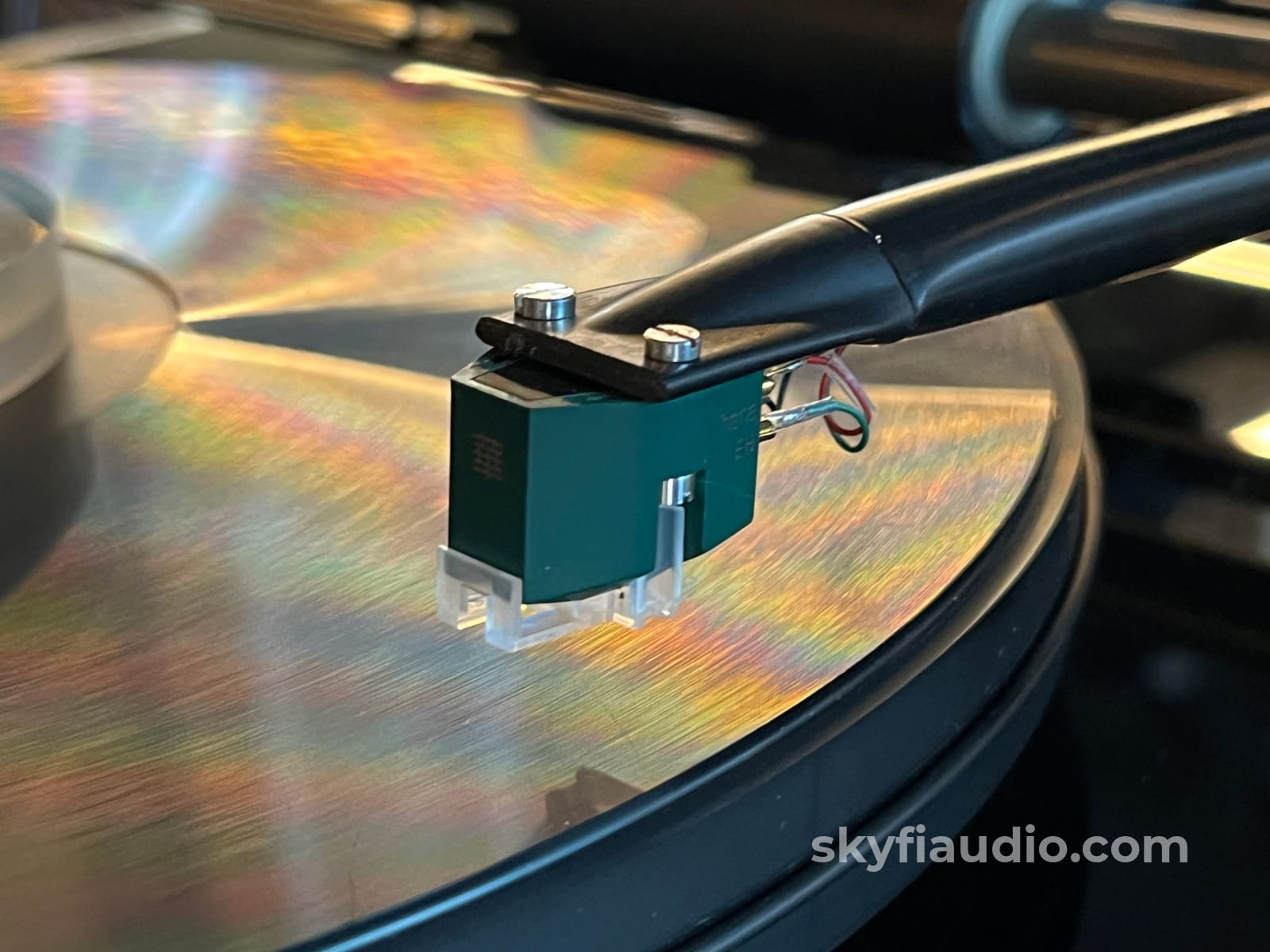 VPI HW-19 Vintage Turntable - W/ Element Technology Arm + Hana EH Cartridge Turntable