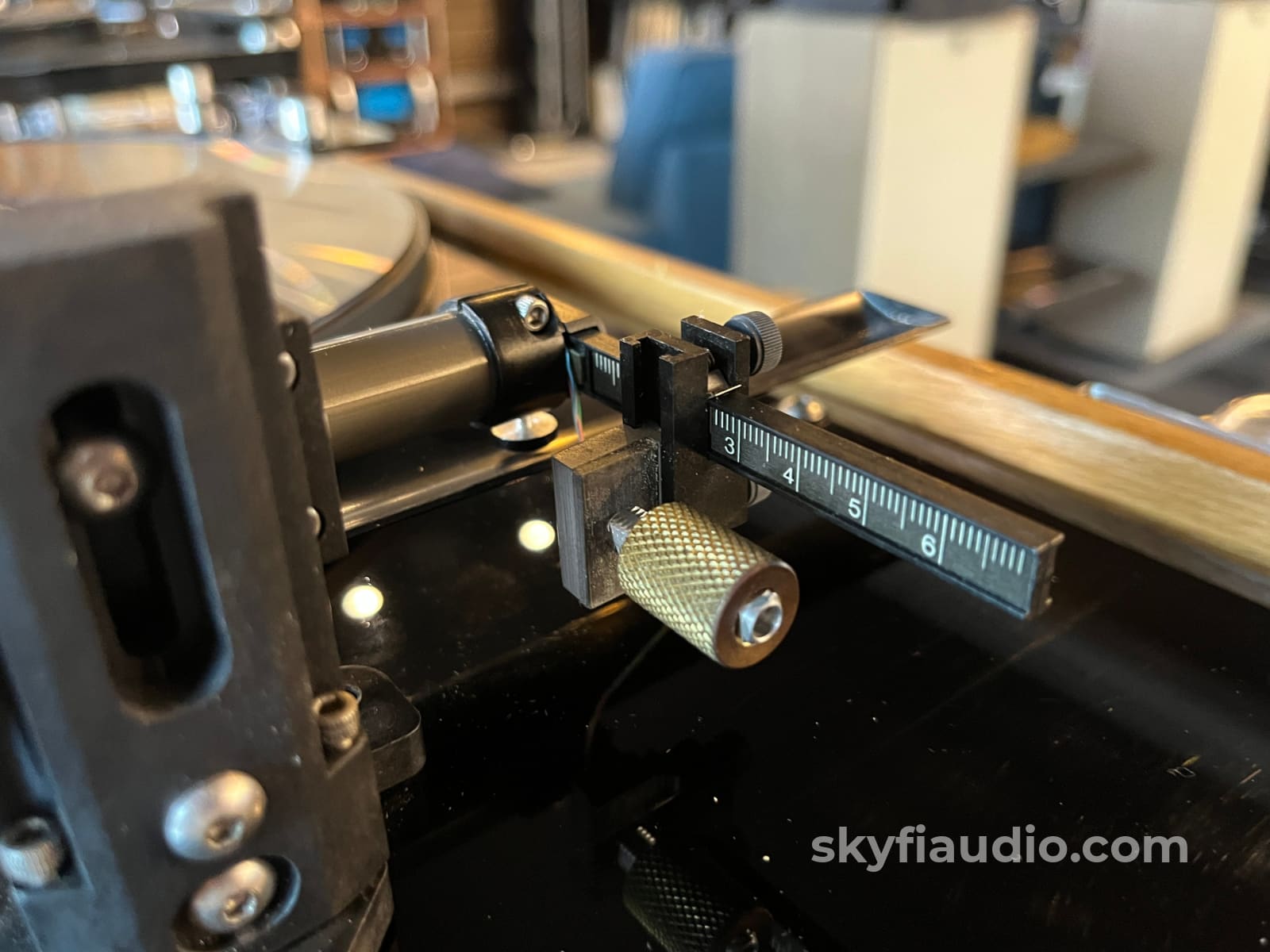 VPI HW-19 Vintage Turntable - W/ Element Technology Arm + Hana EH Cartridge Turntable