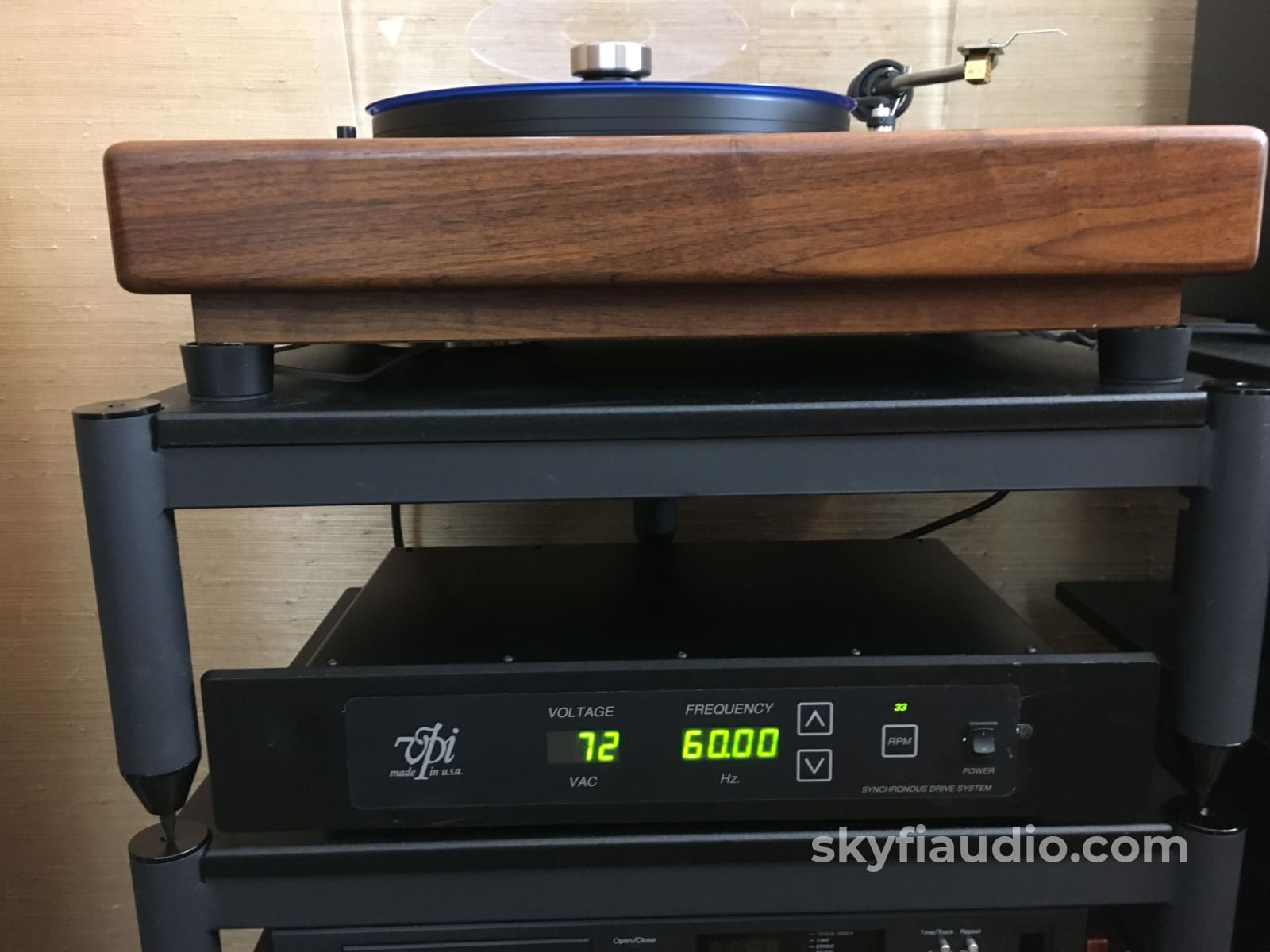 Vpi Industries Hw-19 Turntable With Upgrades And New Grado Cartridge