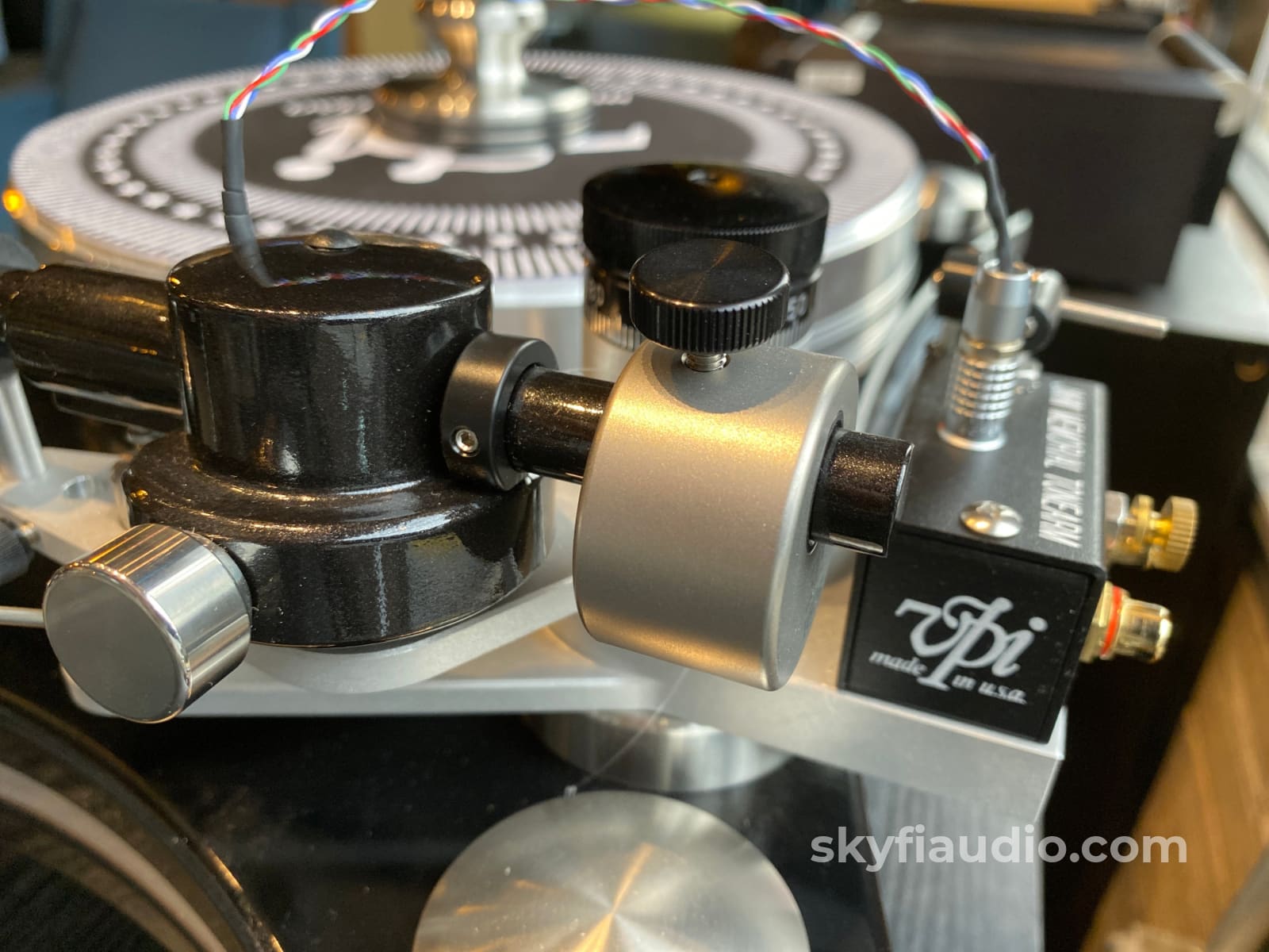 Vpi Prime Signature Turntable With Jmw Memorial Tonearm And New Sumiko Cartridge