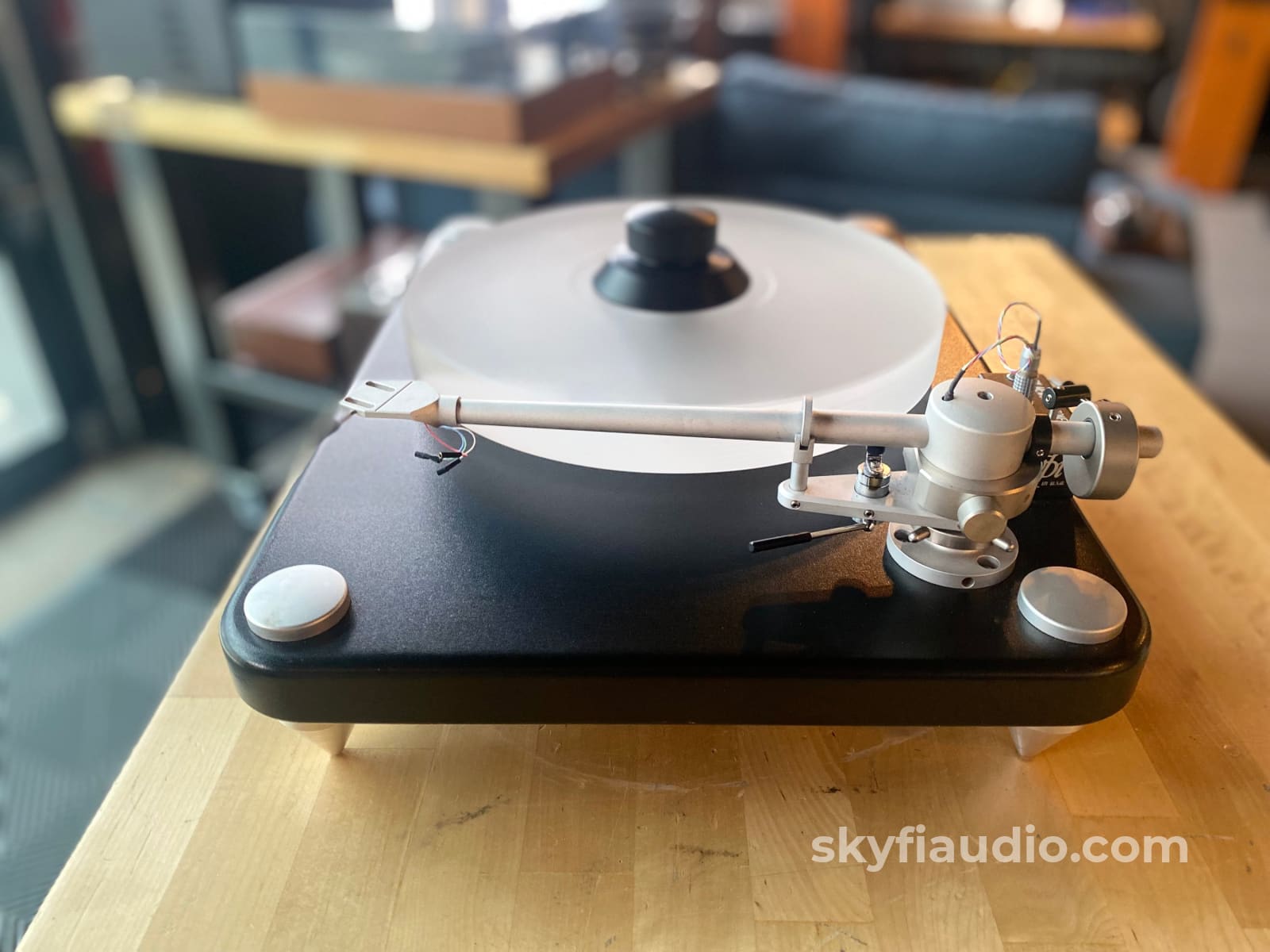 Vpi Scout Turntable W/New Best Selling Sumiko Moving-Coil Phono Cartridge