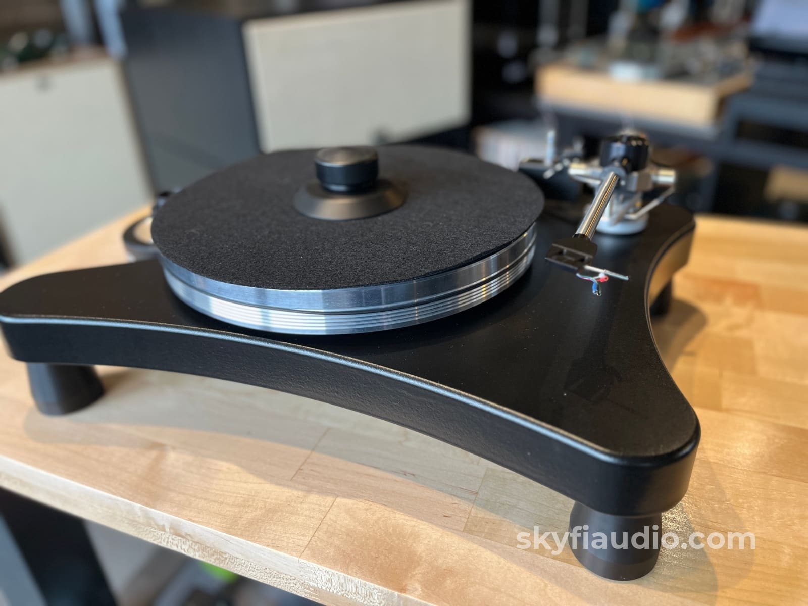 VPi Scout Turntable - w/ Hana EH MC Cartridge Turntable