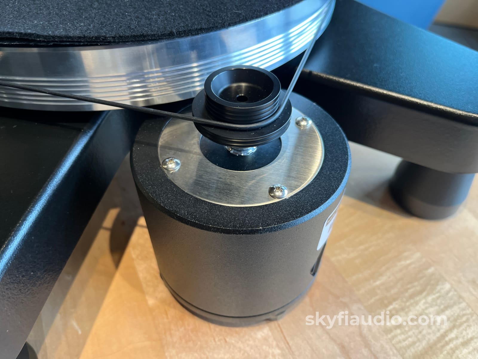 VPi Scout Turntable - w/ Hana EH MC Cartridge Turntable