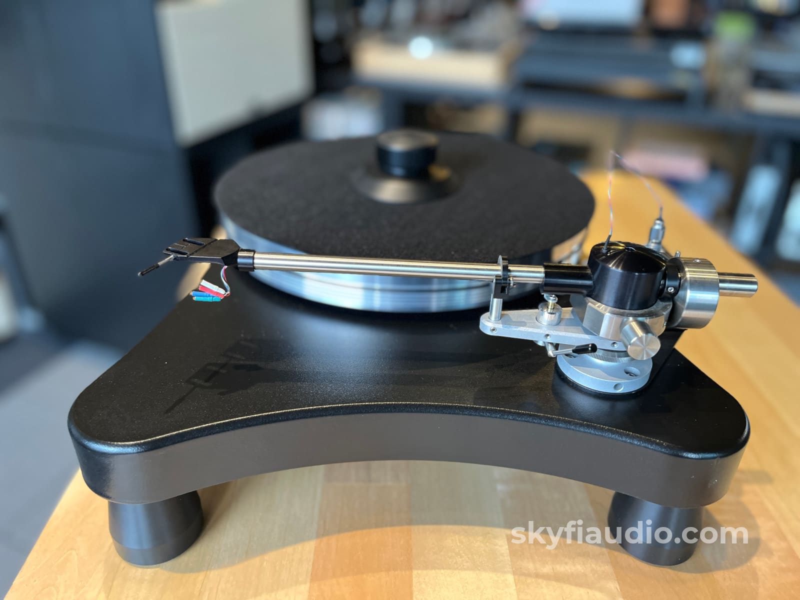 VPi Scout Turntable - w/ Hana EH MC Cartridge Turntable