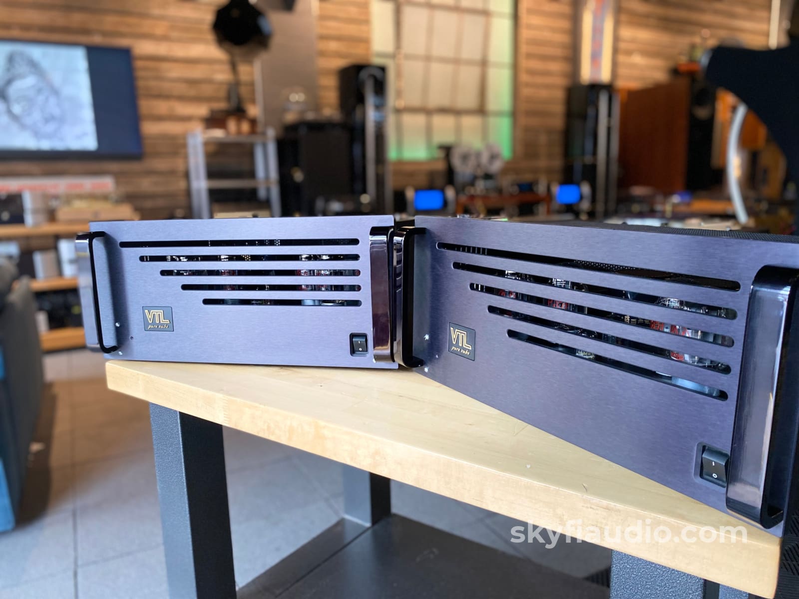 Vtl Mb-185 Signature Tube Monoblock Amplifiers - Super Clean Amplifier