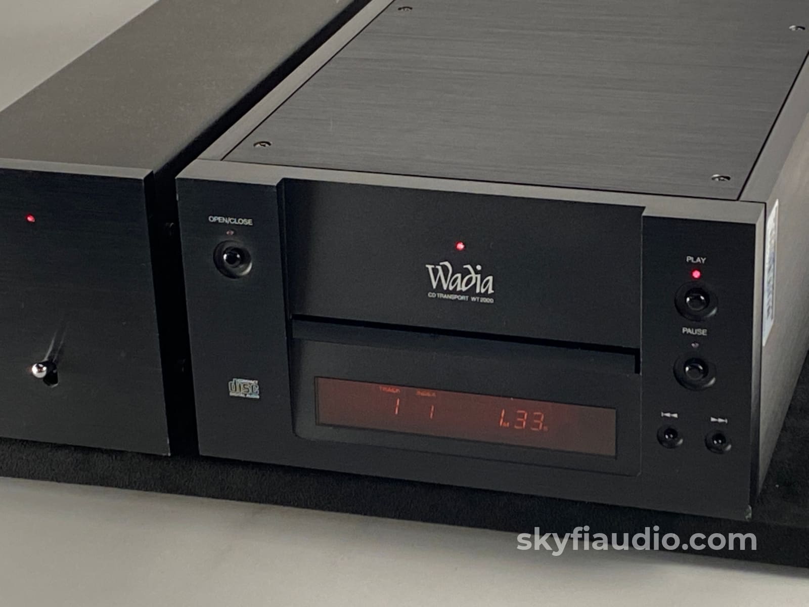 Wadia Wt-2000 Cd Transport With Remote + Digital