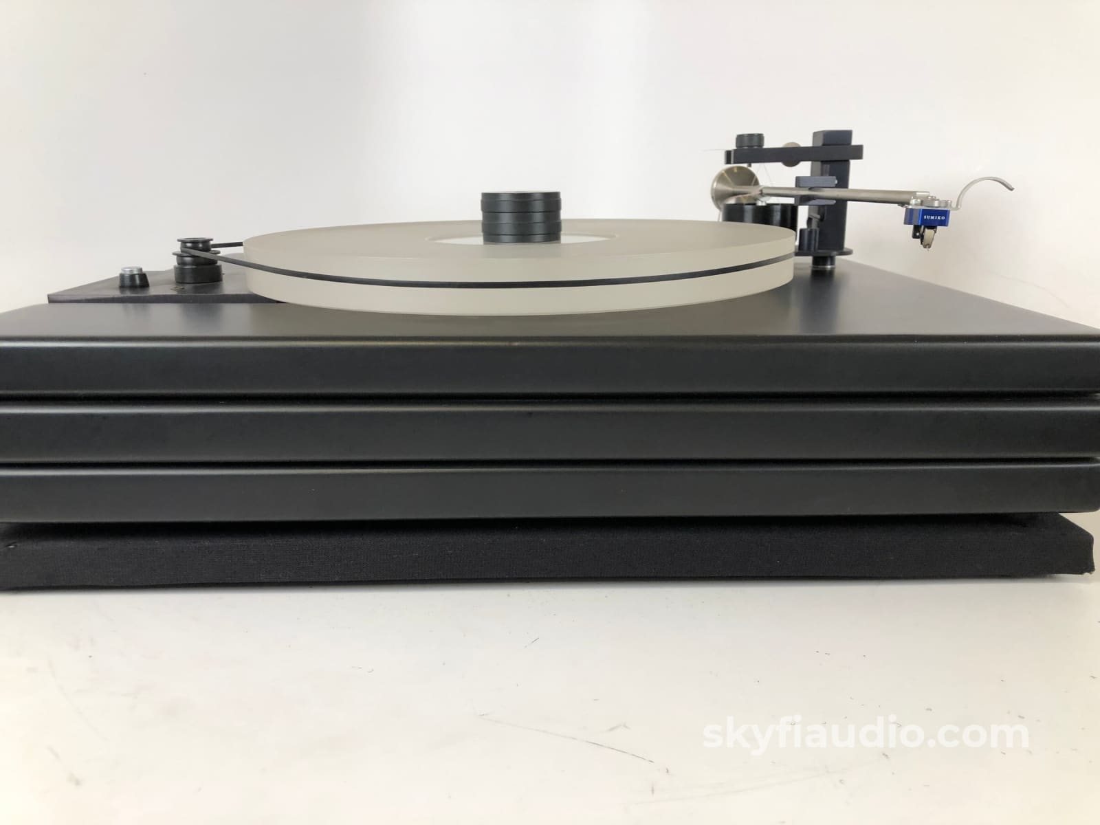 Well Tempered Classic Turntable
