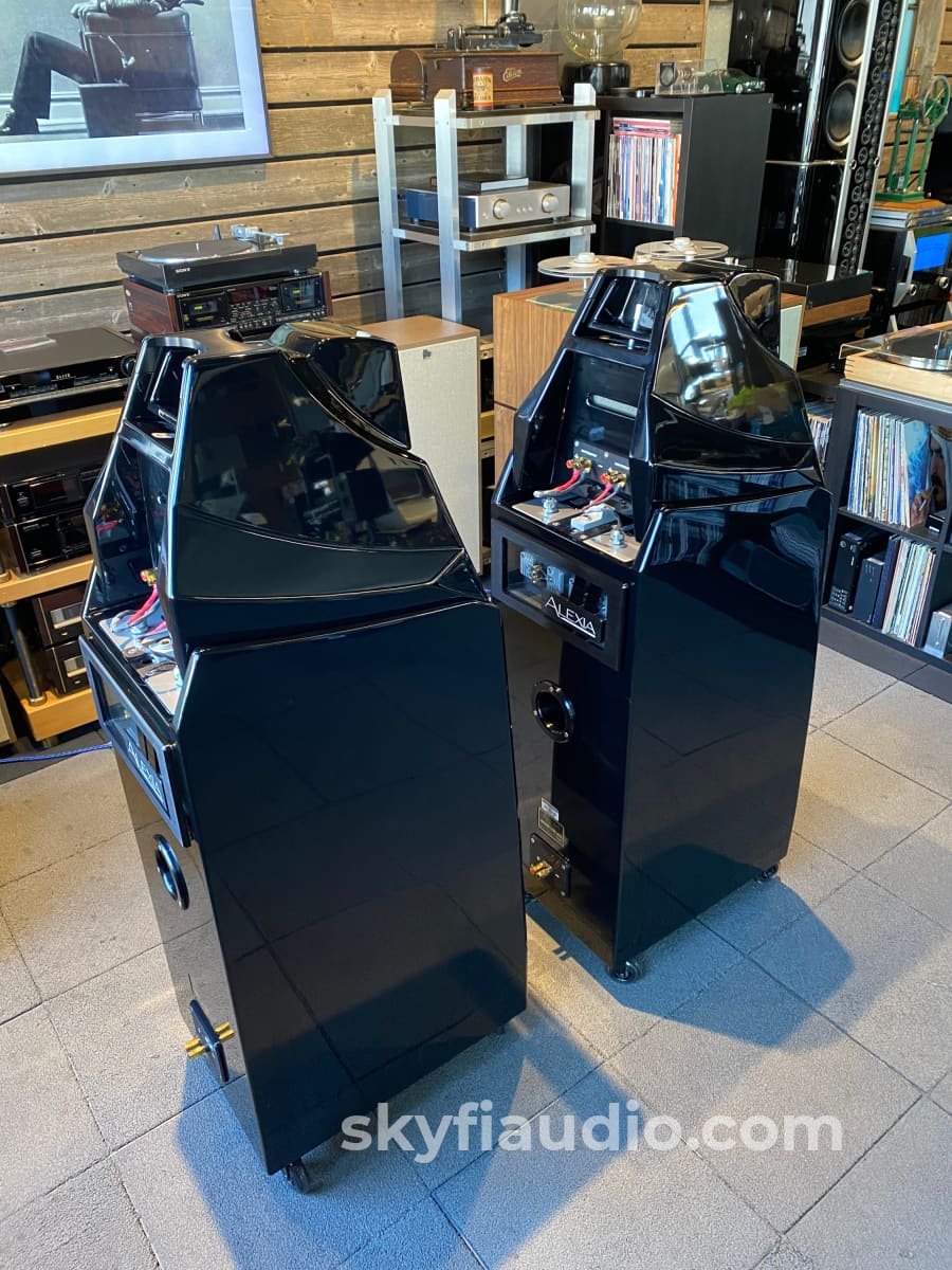 Wilson Audio Alexia Series 2 Speakers - Tas Editors Choice
