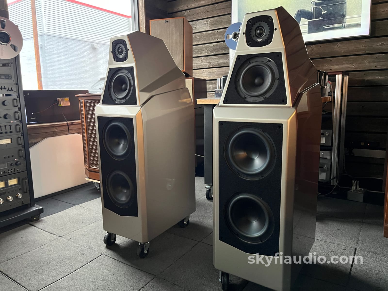 Wilson Audio Sasha Watt Puppy Series 2 Speakers - with Original Crates and Accessories Speakers