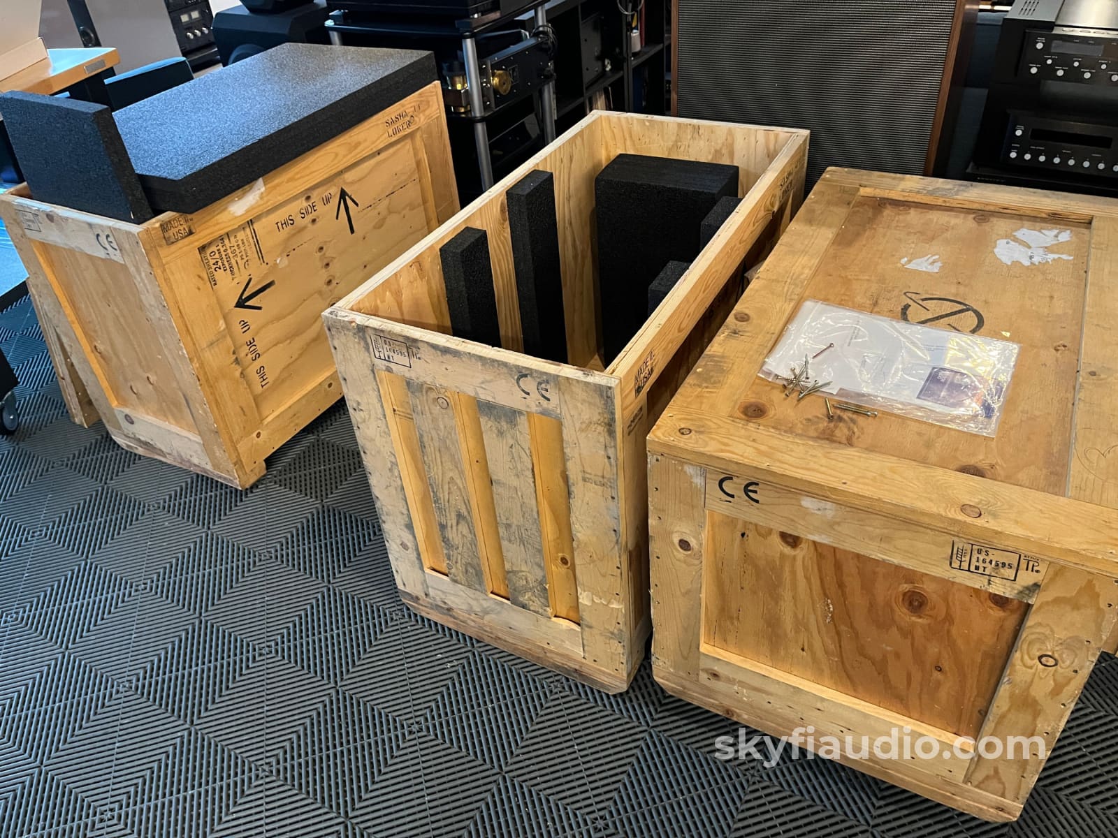 Wilson Audio Sasha Watt Puppy Series 2 Speakers - with Original Crates and Accessories Speakers