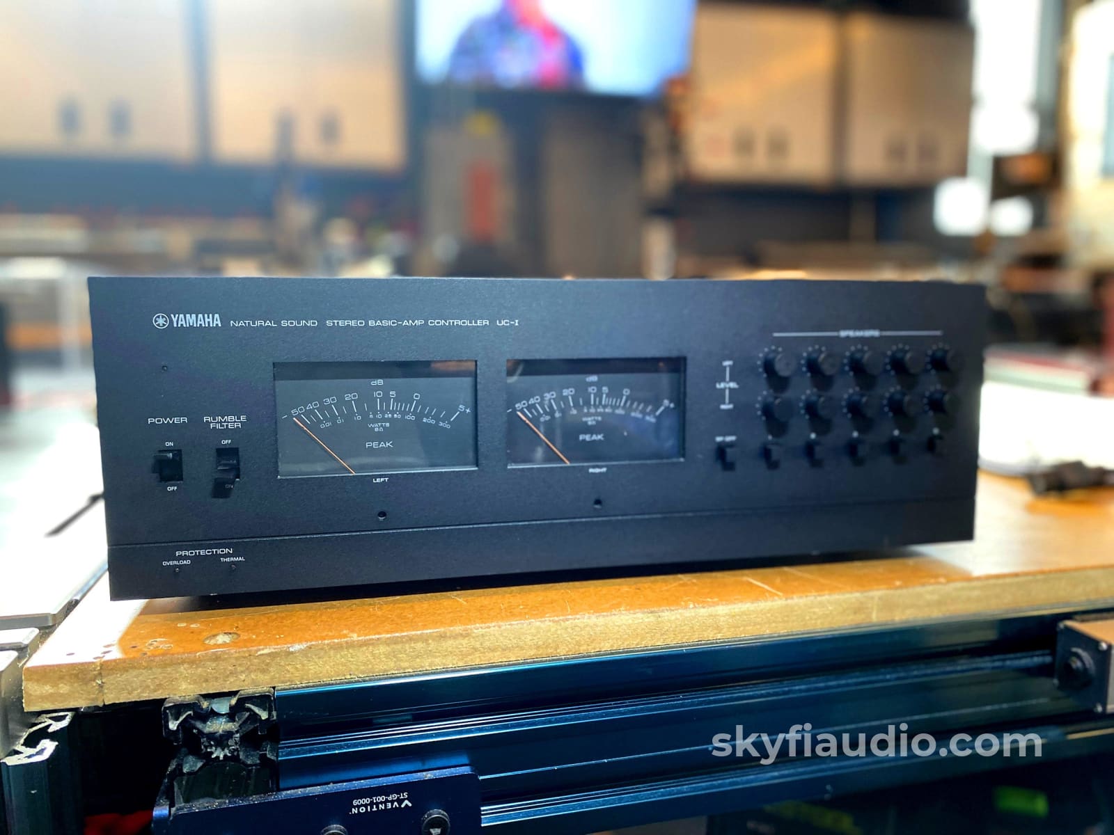 Yamaha B-1 - Rare Vfet Monster Amplifier With Vu Meter Module