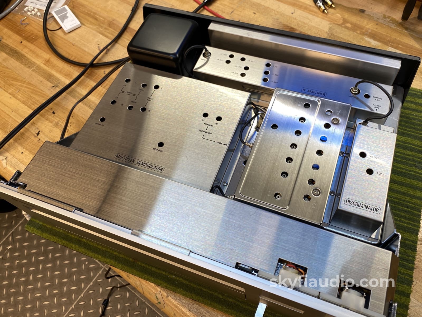 Yamaha Ct-7000 Fm Tuner - Legendary Build Quality And Performance