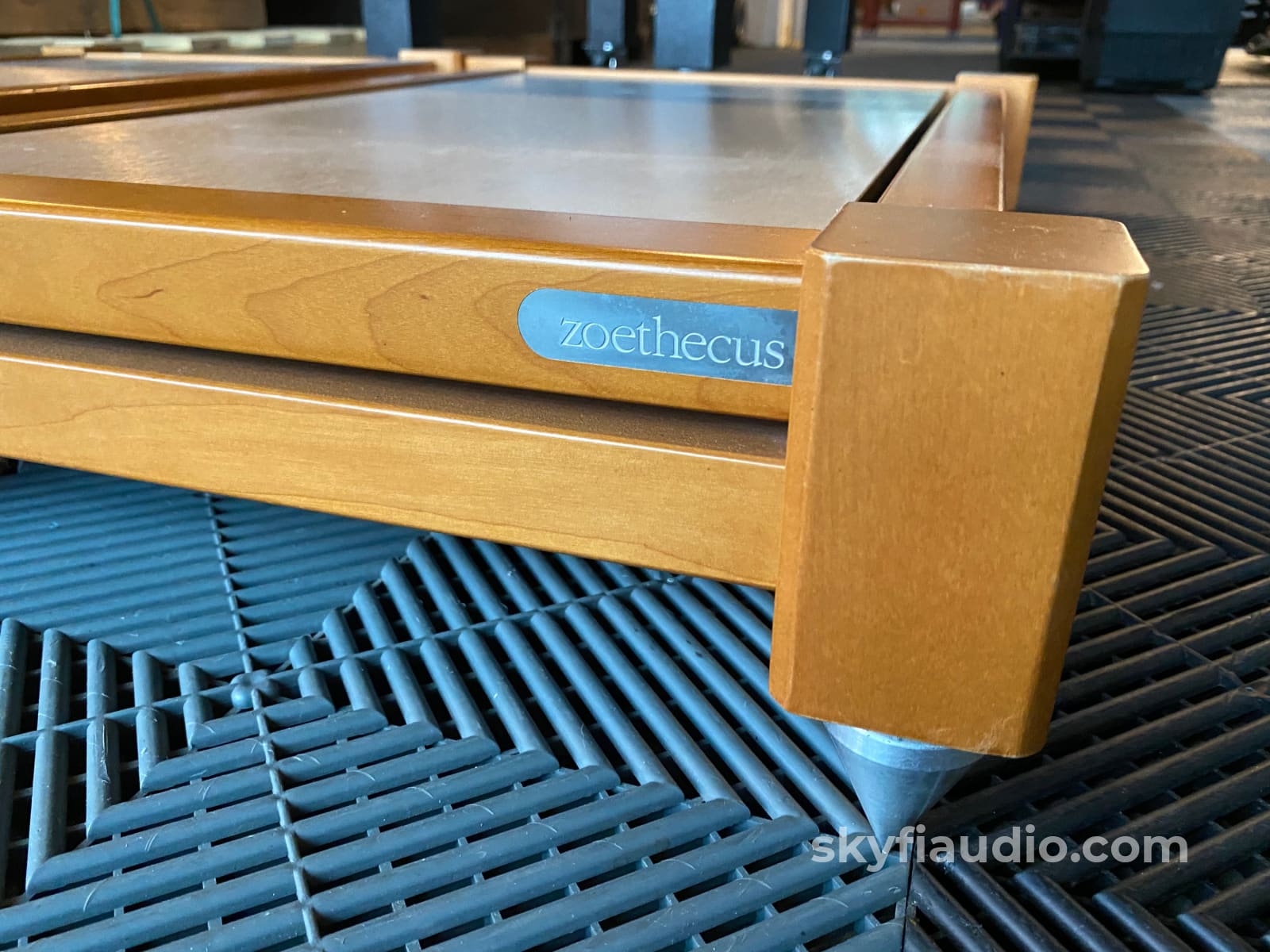 Zoethecus Amp Stands - Two 27 X 17 Each Accessory
