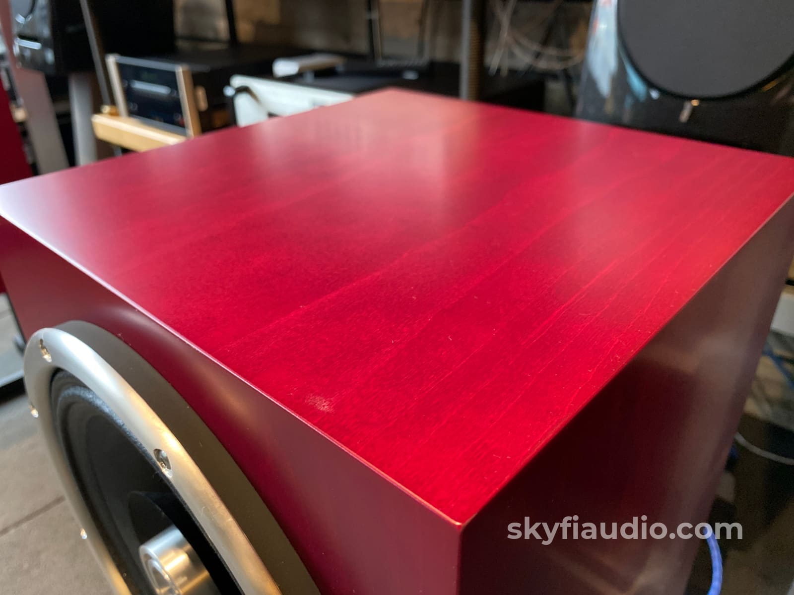 Zu Audio Omen Bookshelf Mk.ii Speakers - In Amazing Sangria Finish