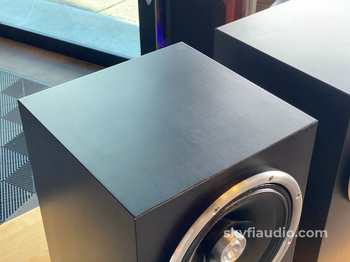 Zu Audio Omen Bookshelf Speakers
